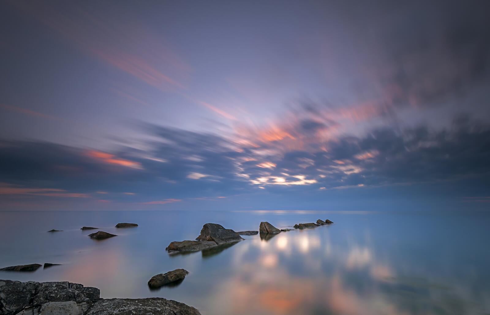 Бесплатное фото Сумерки на берегу моря