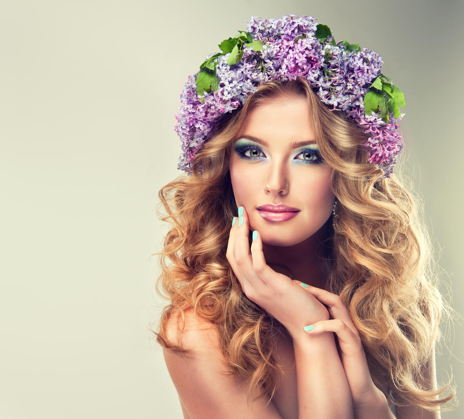 Free photo Pictures on screensaver girl, flowers, free
