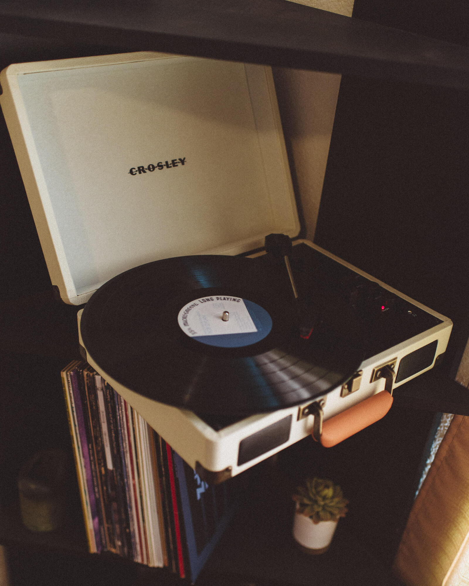 Wallpapers vinyl record player vinyl record retro on the desktop