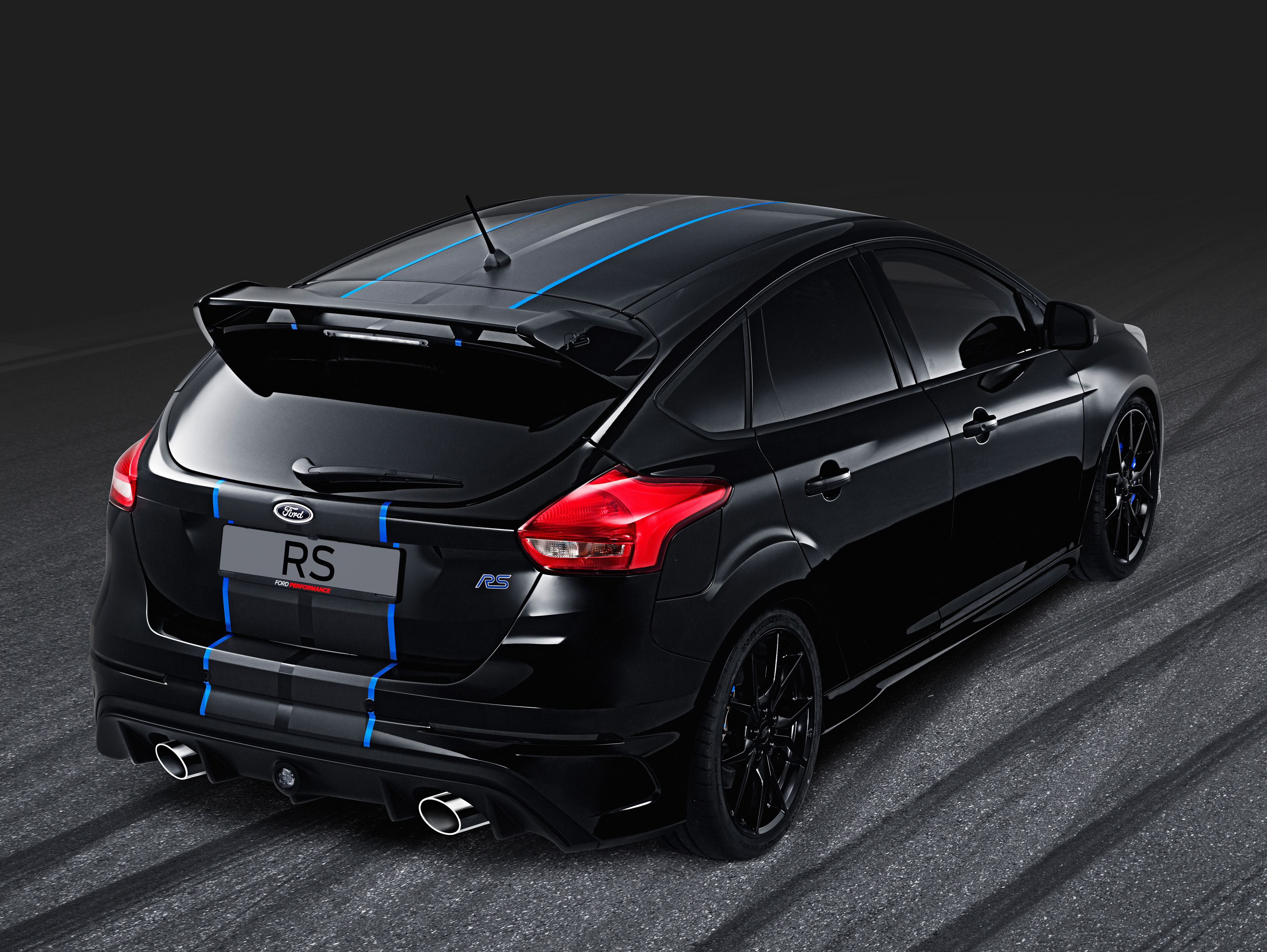 Forms tuning. Ford Focus 3 RS. Ford Focus 2 RS черный. Ford Focus 3 RS Tuning. Форд фокус 3 Рестайлинг RS.