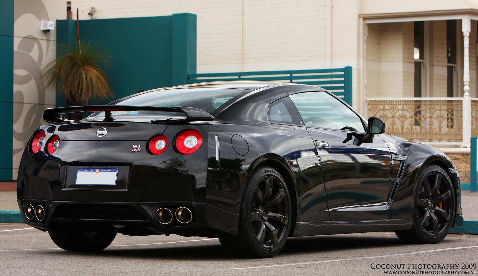 Wallpapers black Nissan GT R sports cars on the desktop