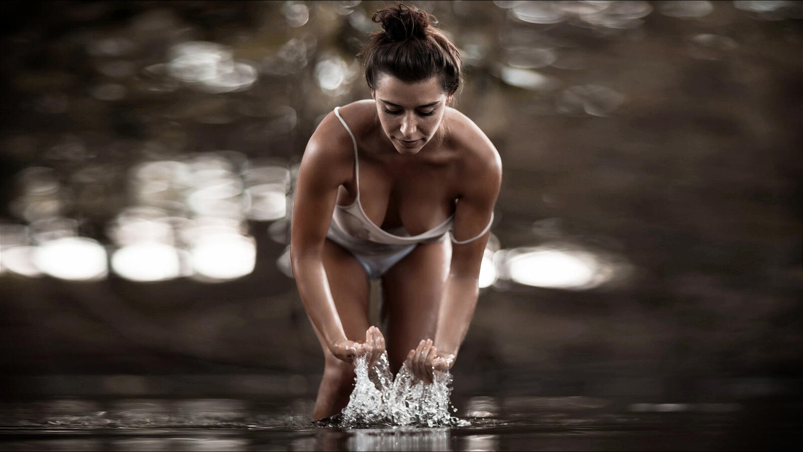 Free photo Photo of a girl in a river