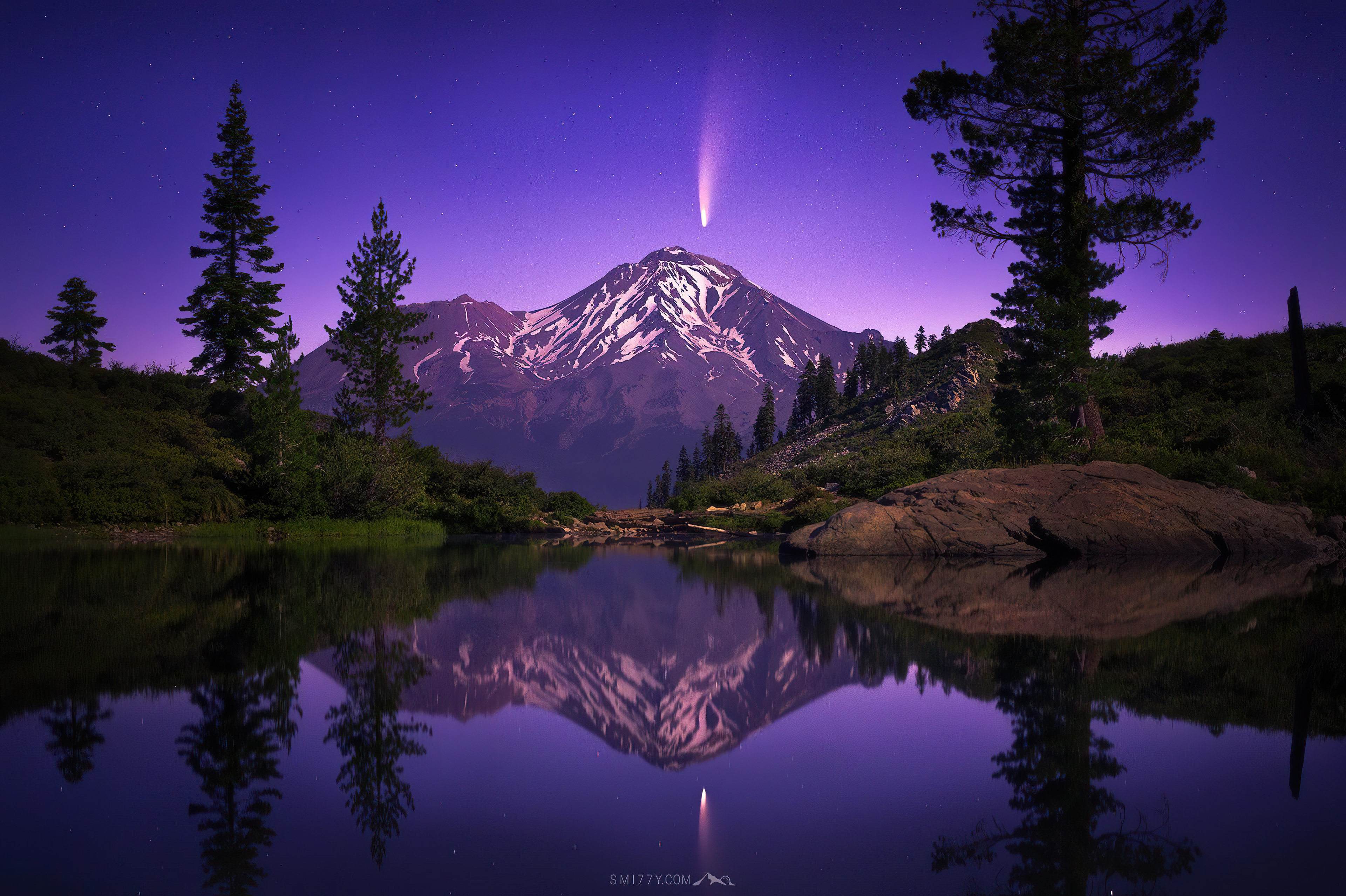 Бесплатное фото Необычный фиолетовый закат
