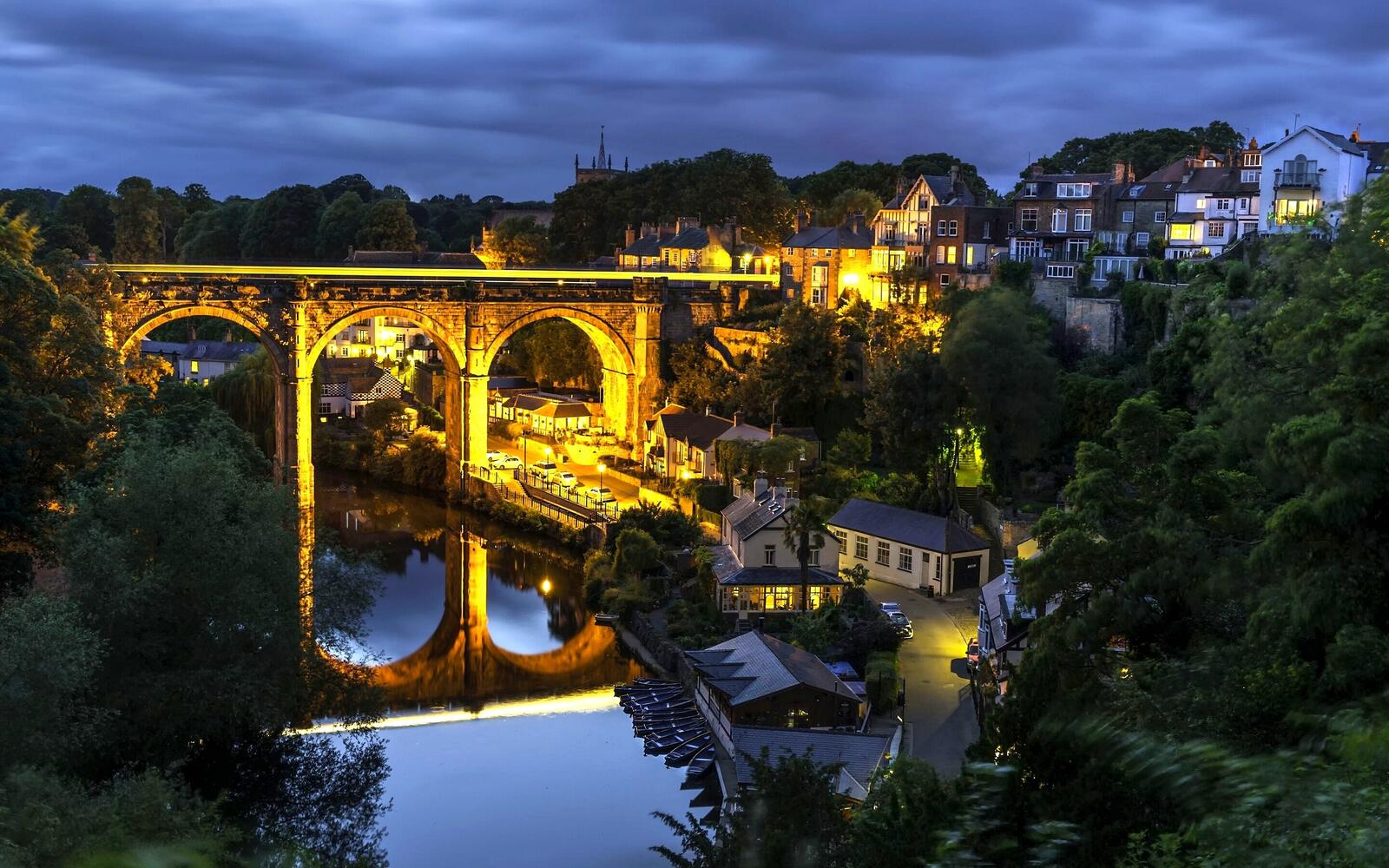 Бесплатное фото Вечерний мост в Англии в городе Нерсборо