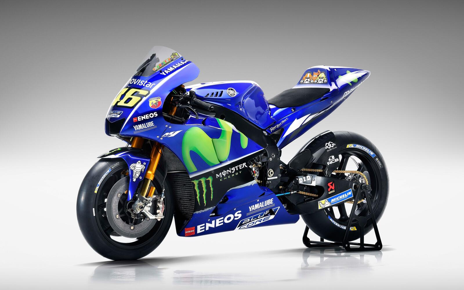 Wallpapers Yamaha YZR M1 side view blue on the desktop