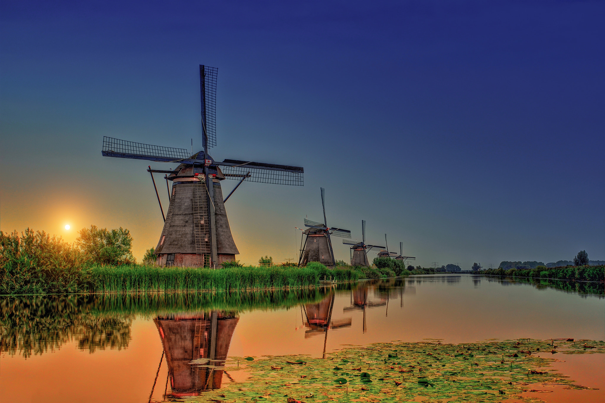 Wallpapers Kinderdijk Netherlands sunset on the desktop