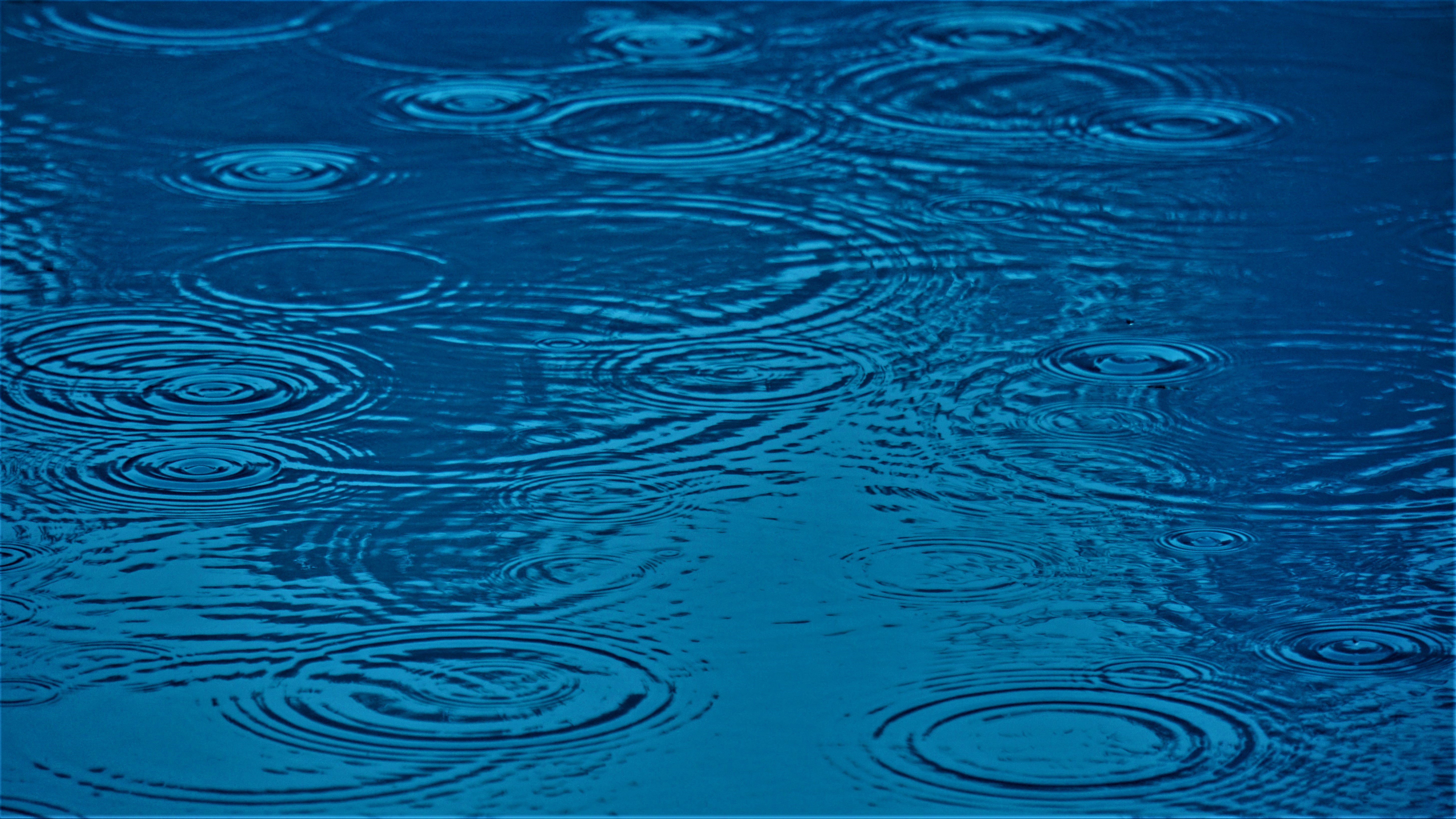Wallpapers rain swimming pool drops on the desktop