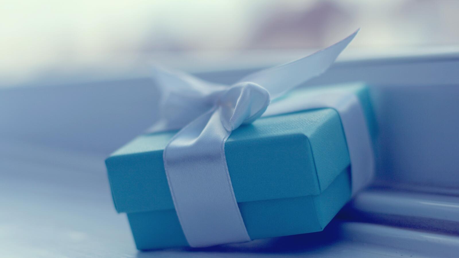 Wallpapers blue boxes ribbon on the desktop