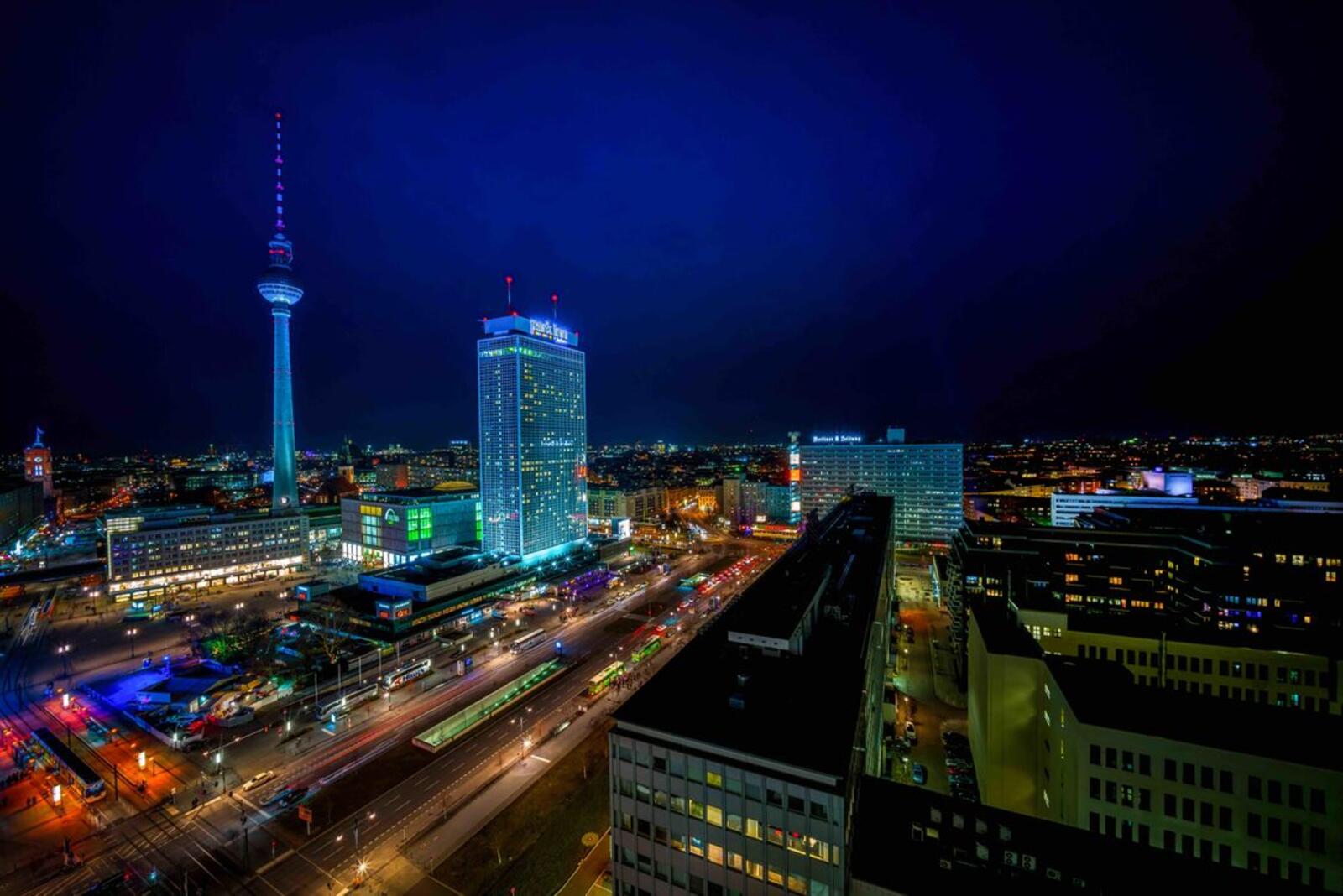 Обои Германии телевизионная башня ночь на рабочий стол