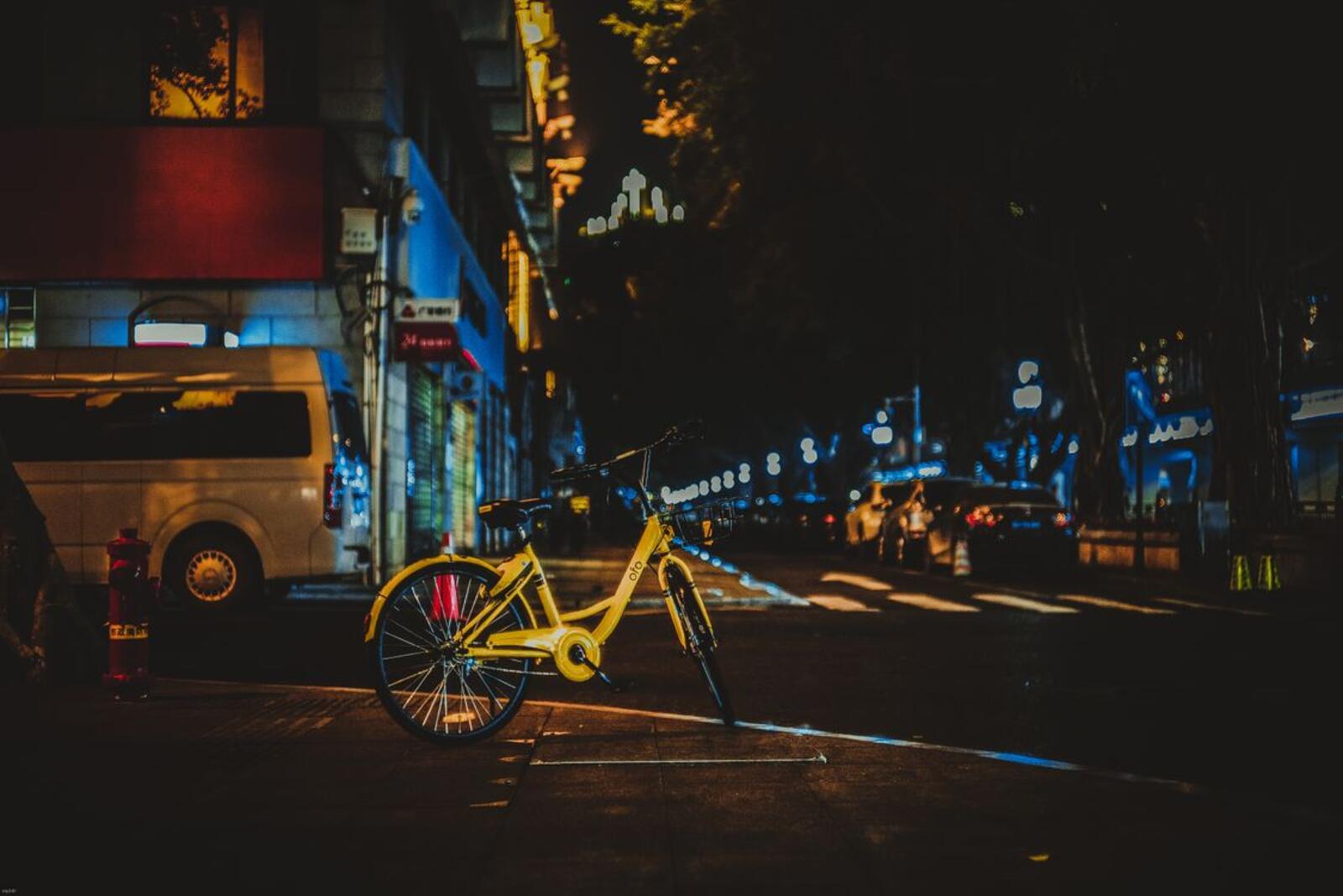 Обои велосипед улица город на рабочий стол
