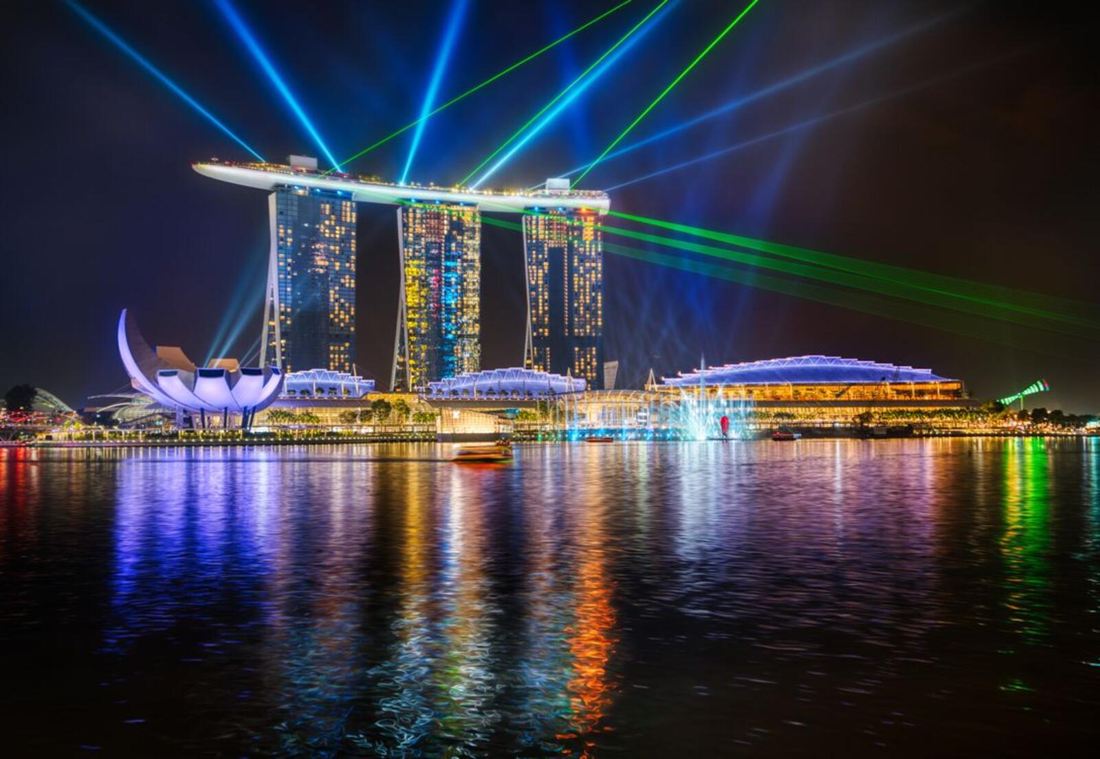 Обои Singapore ночной город небоскрёбы на рабочий стол