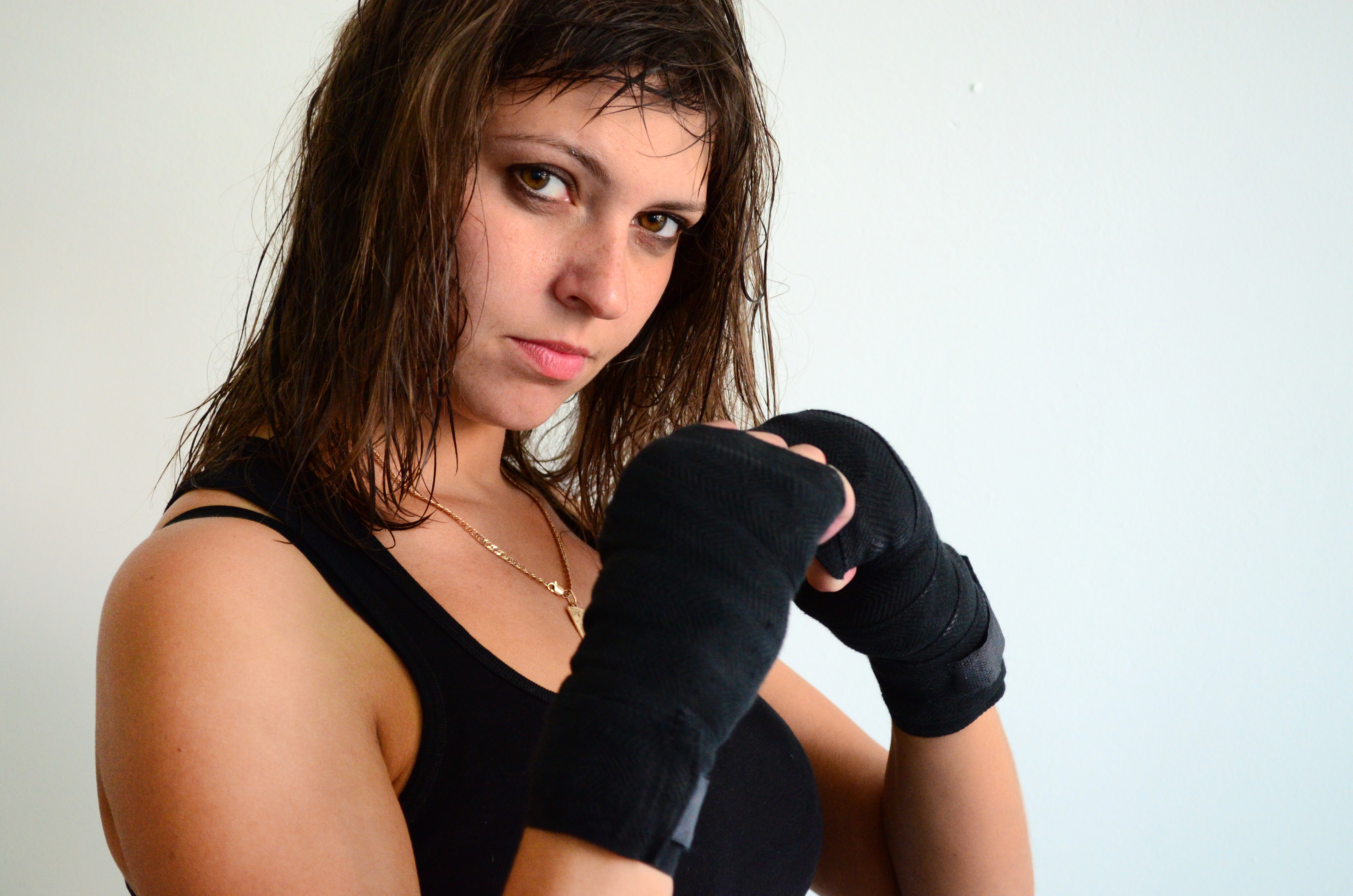 Photo free girl, sparring, hands