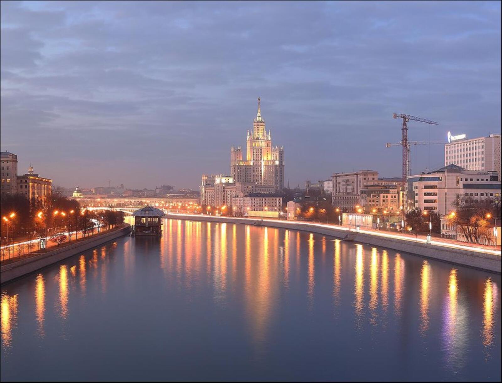 Обои Россия москва-река вечер на рабочий стол
