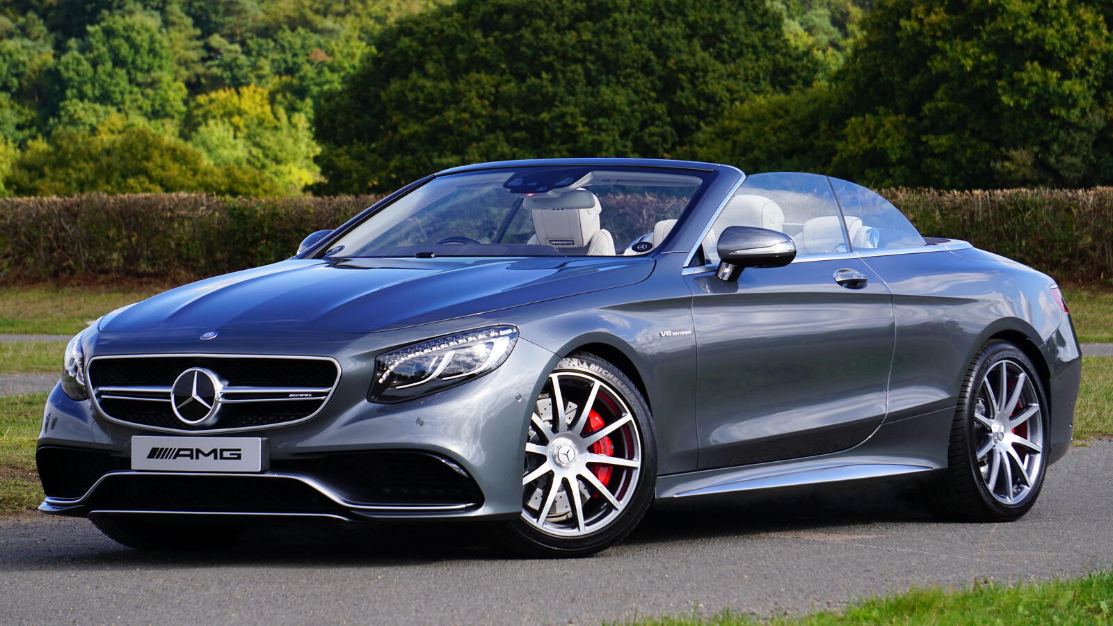 Free photo Mercedes amg s63 convertible.