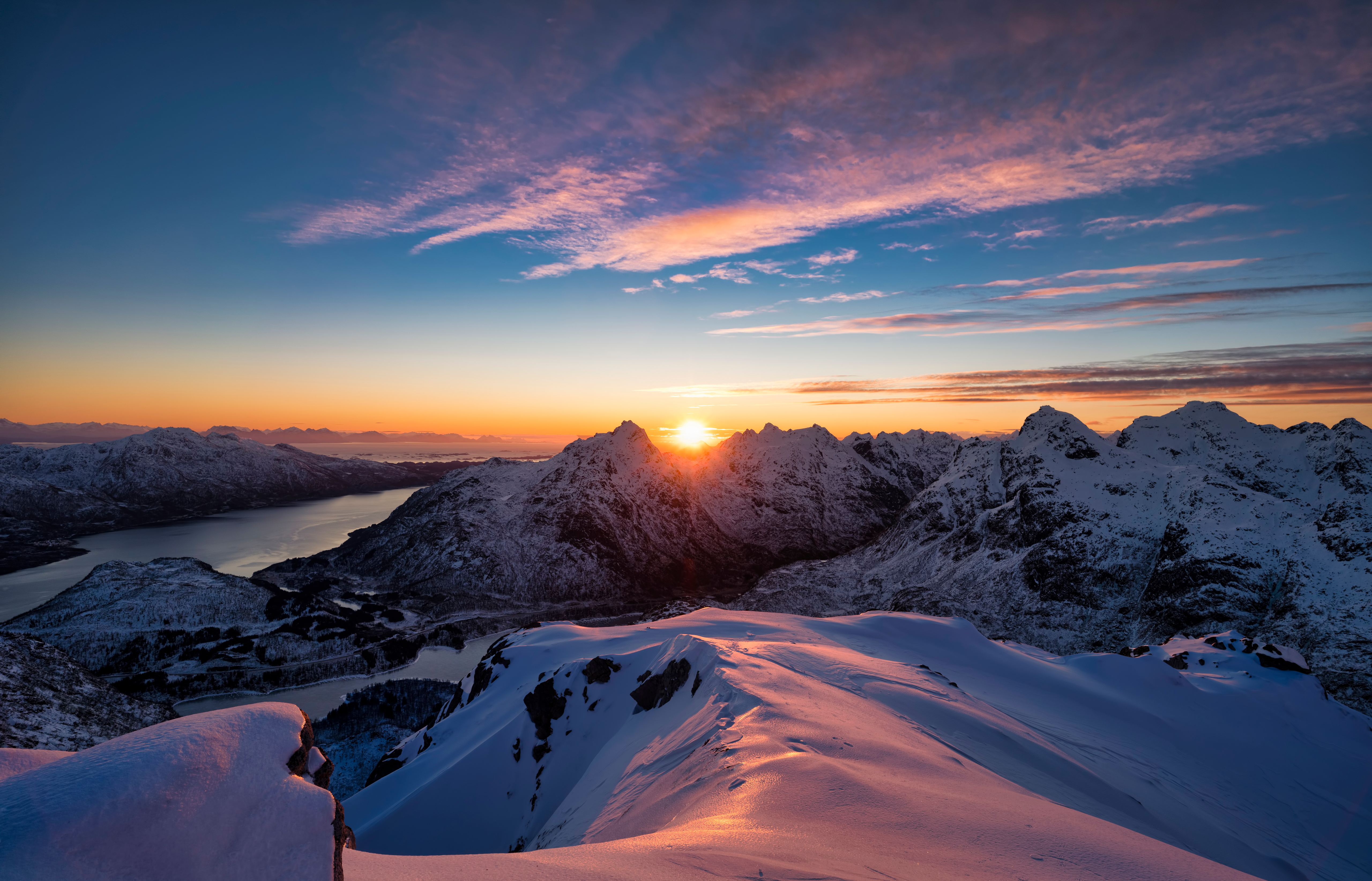 Обои горы Норвегия снежные горы на рабочий стол