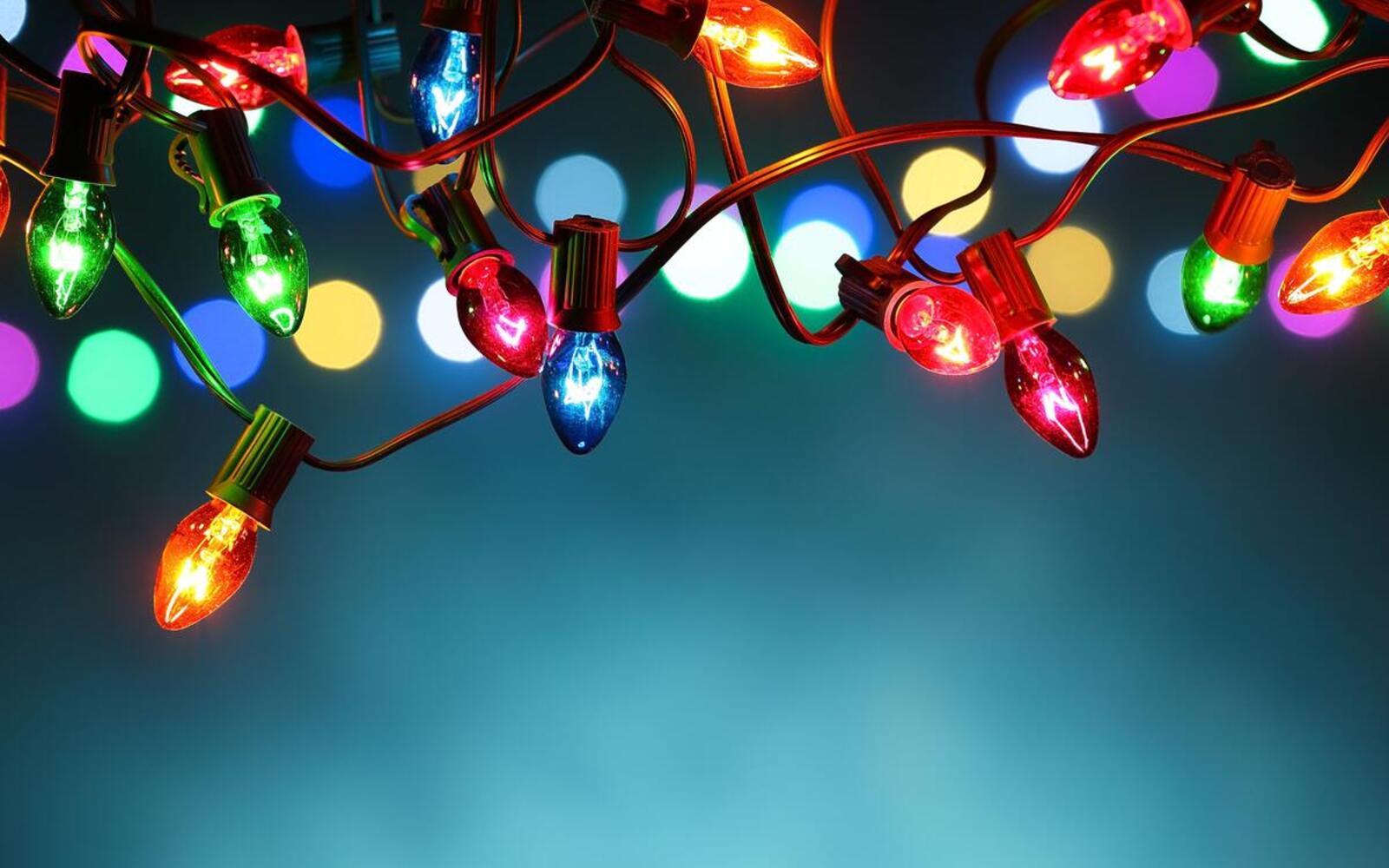 Wallpapers glowing garland holiday christmas bulbs on the desktop