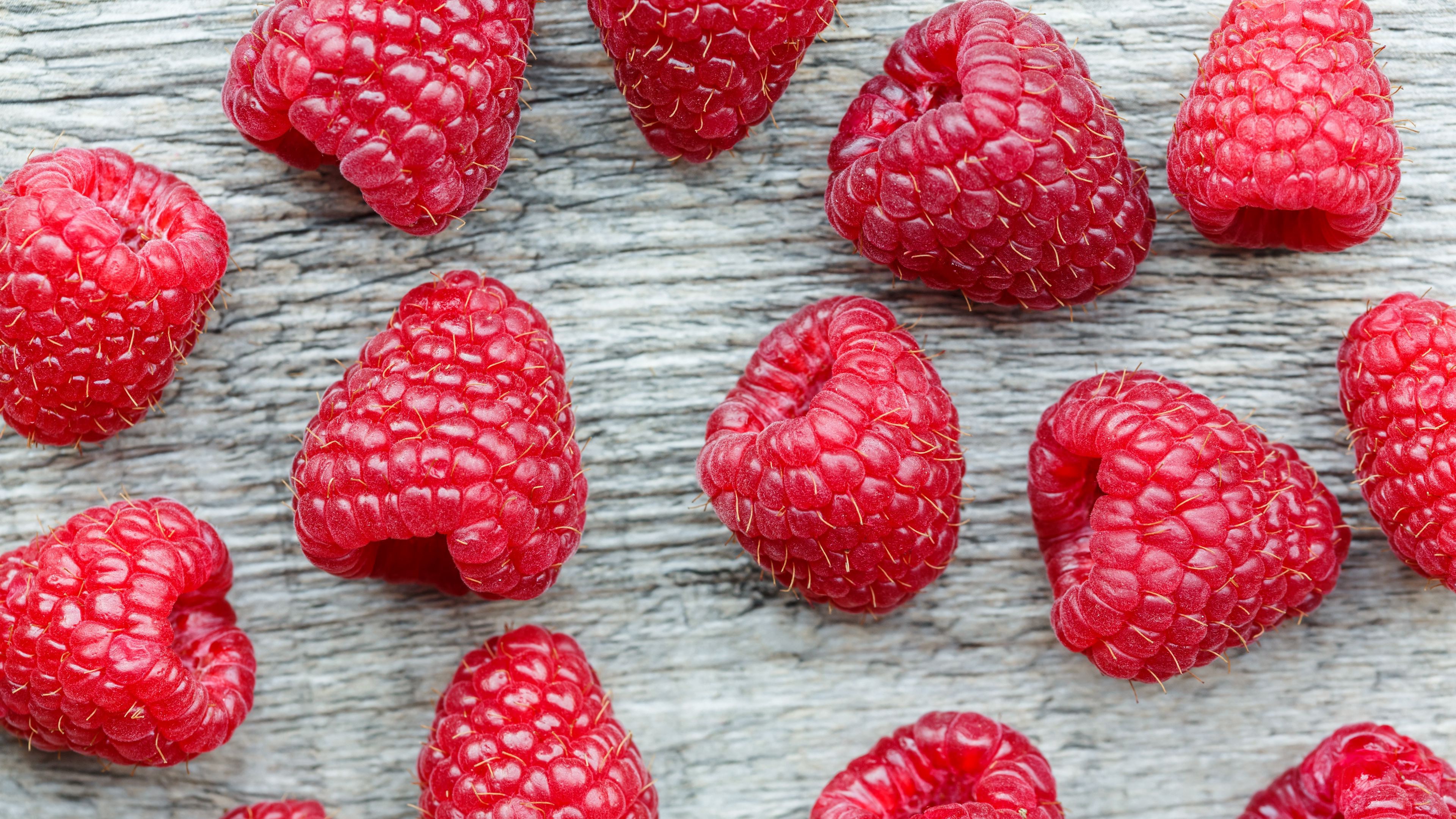 Wallpapers food red raspberry on the desktop