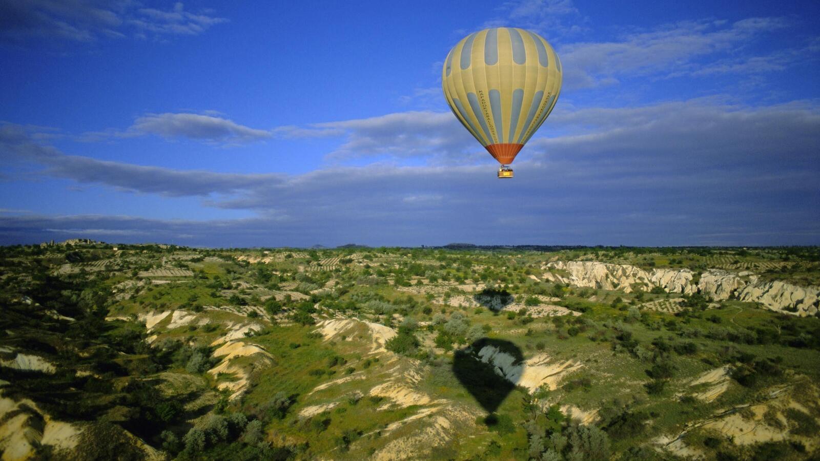 Бесплатное фото Прогулка на воздушном шаре в Каппадокия