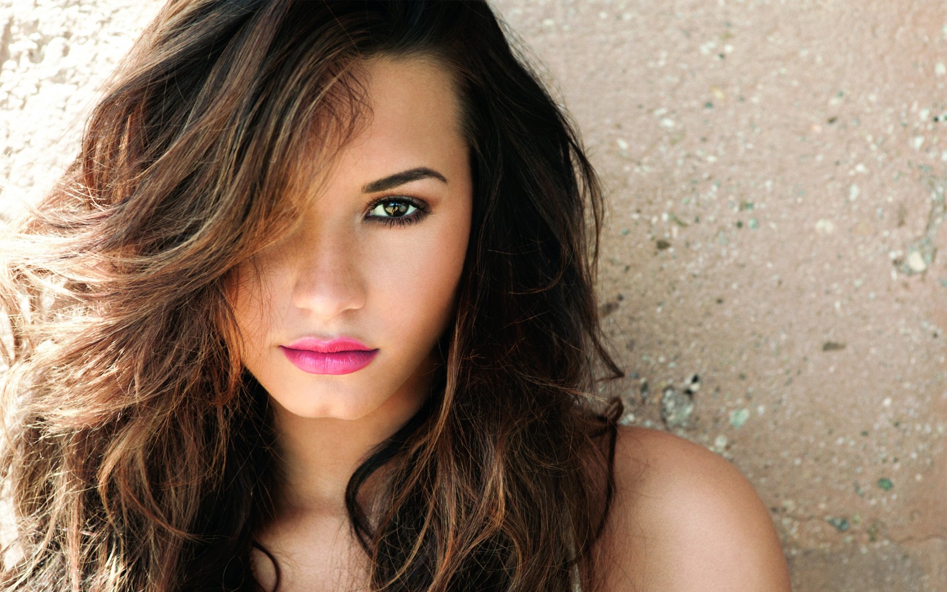 Обои Demi Lovato Actress девушки на рабочий стол