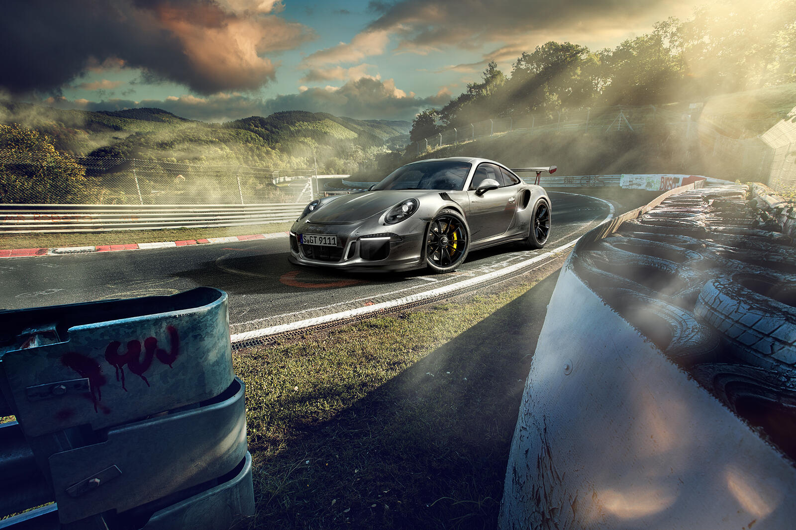 Бесплатное фото Porsche GT3 на спортивной трассе