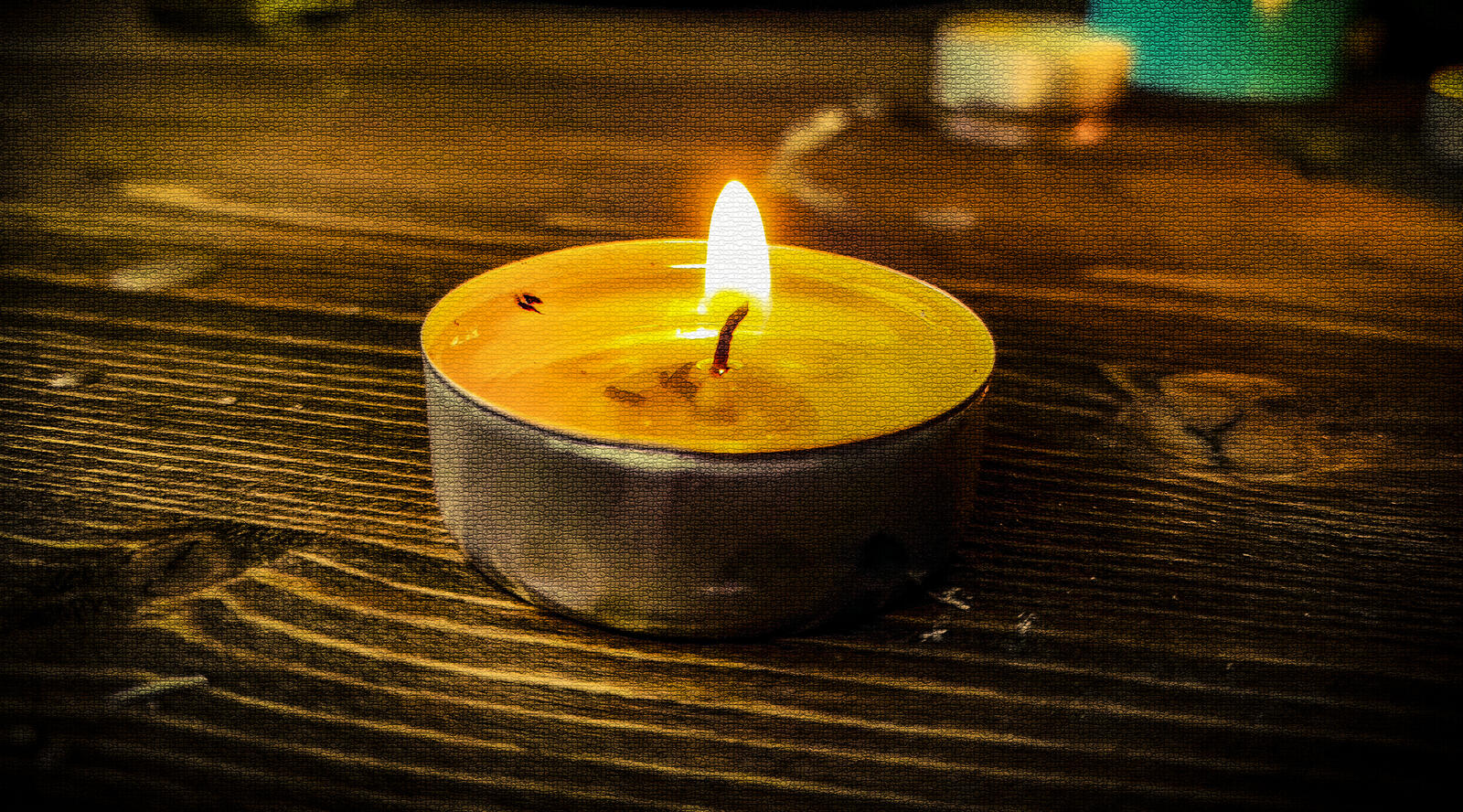 Бесплатное фото Ароматизированая свеча.Пламя свечи.Ночной огонь.
