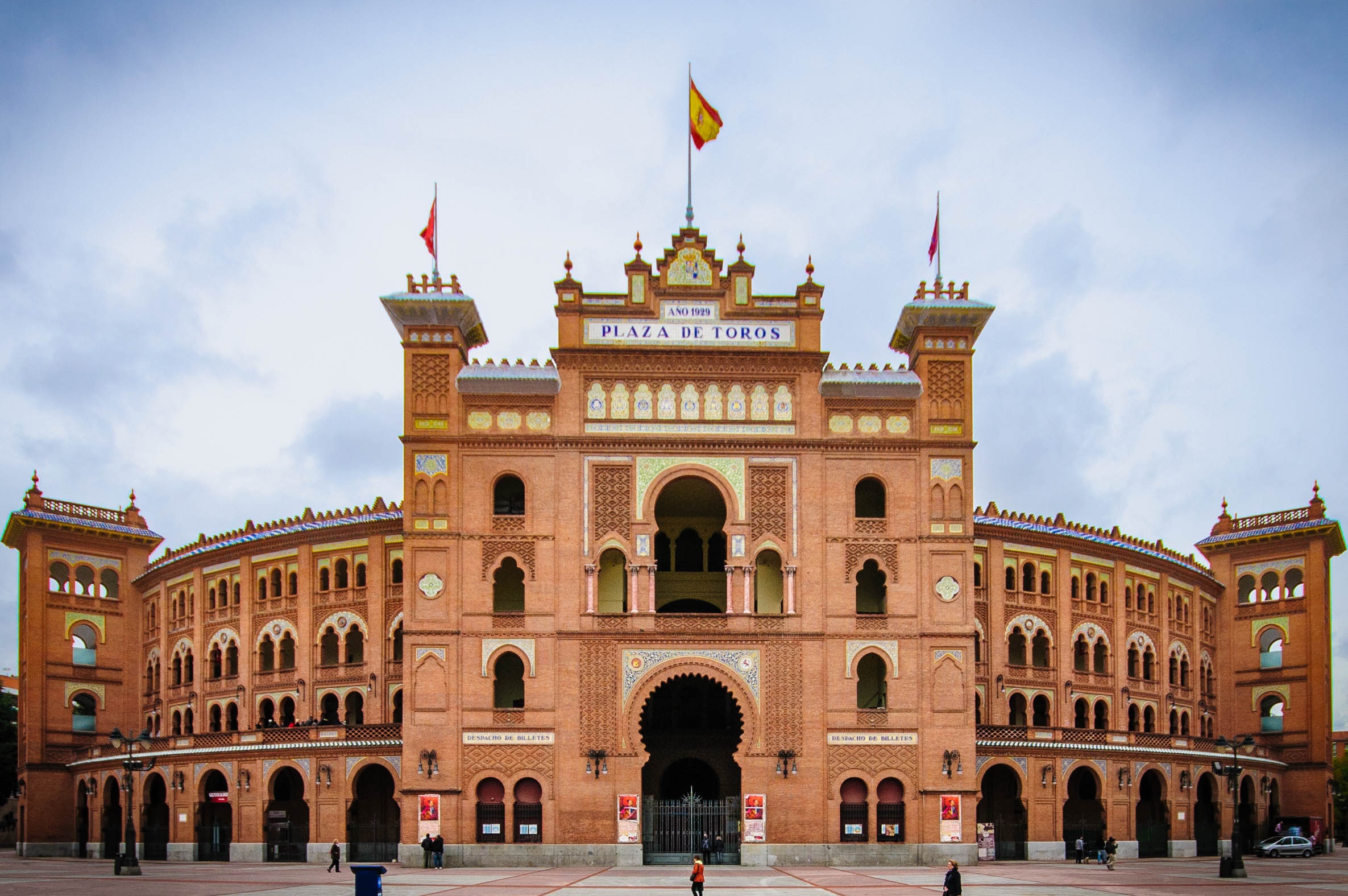 Обои дворец Мадрид здание на рабочий стол