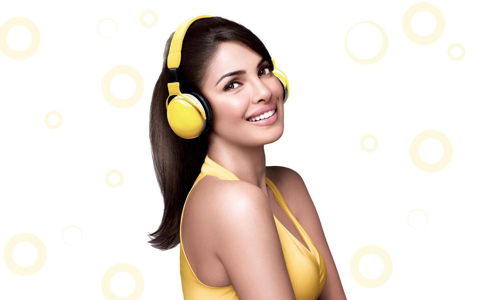 Wallpapers Priyanka Chopra headphones indian celebrities on the desktop