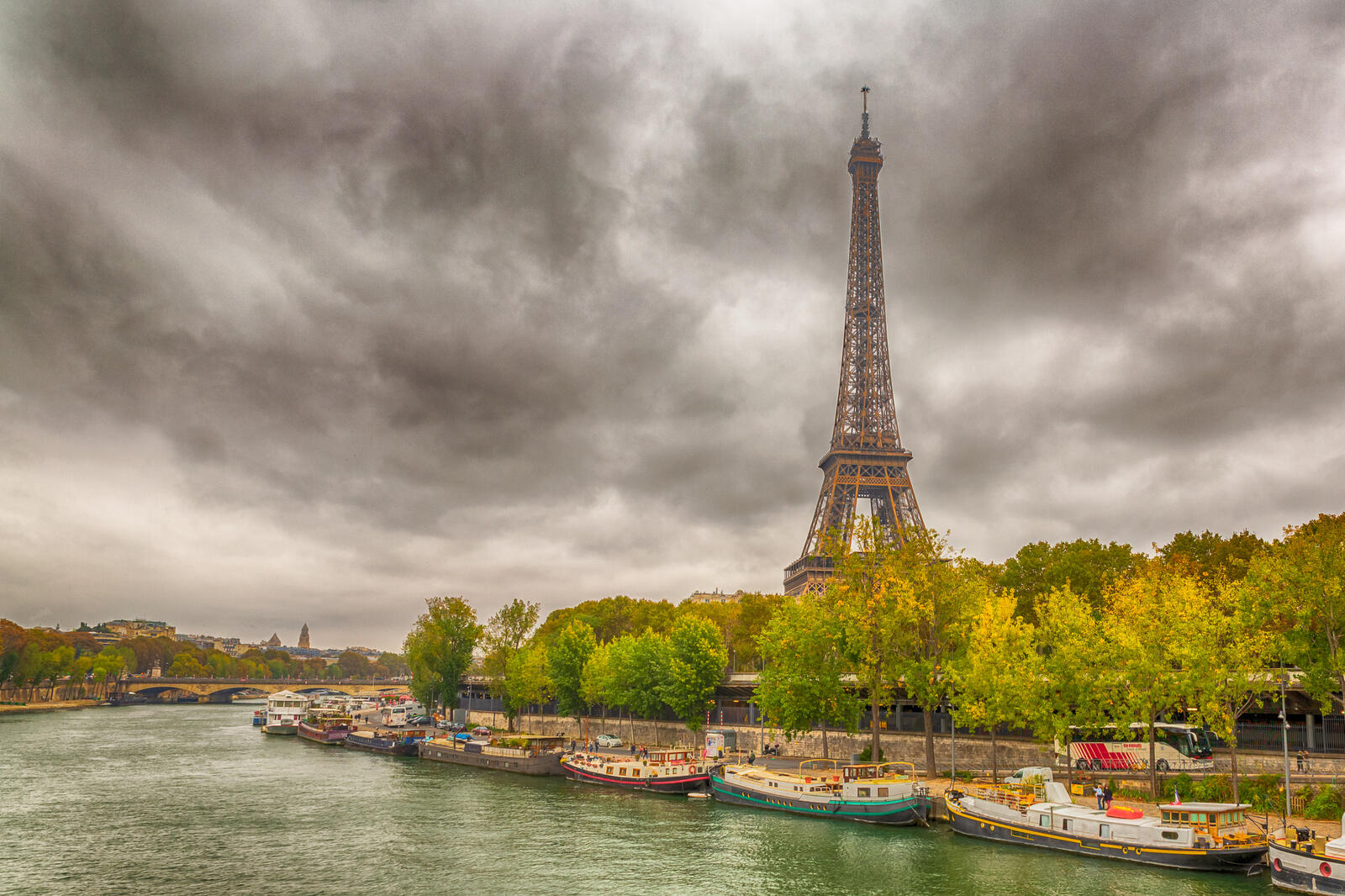 Обои город Seine River Paris на рабочий стол