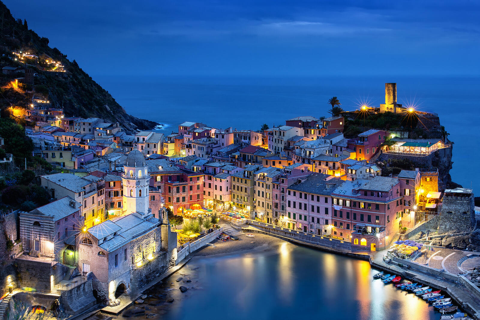Wallpapers the city Italy Vernazza on the desktop