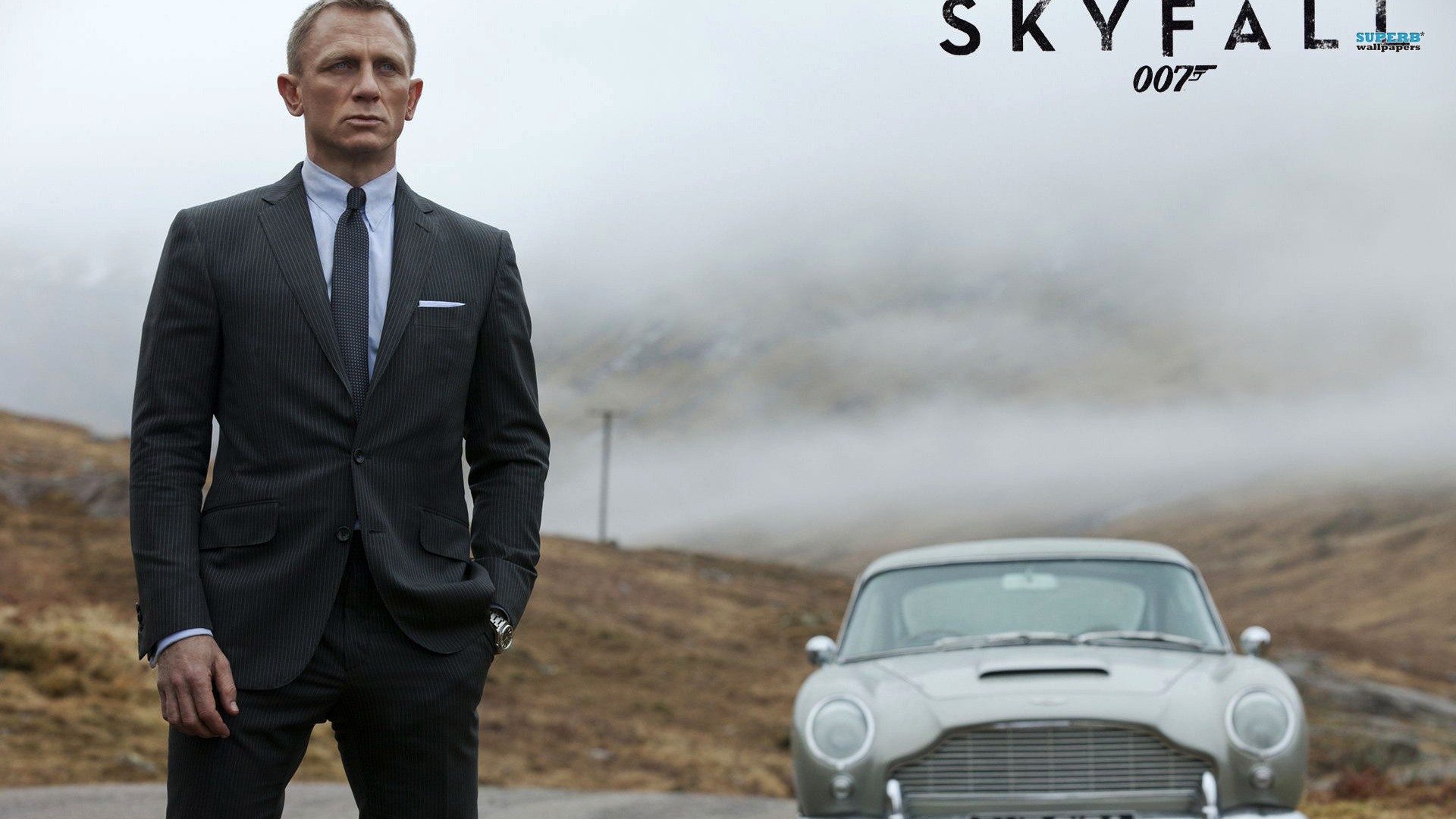 Обои Aston Martin Daniel Craig 007 на рабочий стол