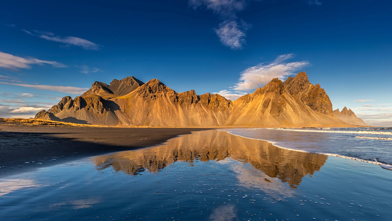 Free photo Mountains of Iceland