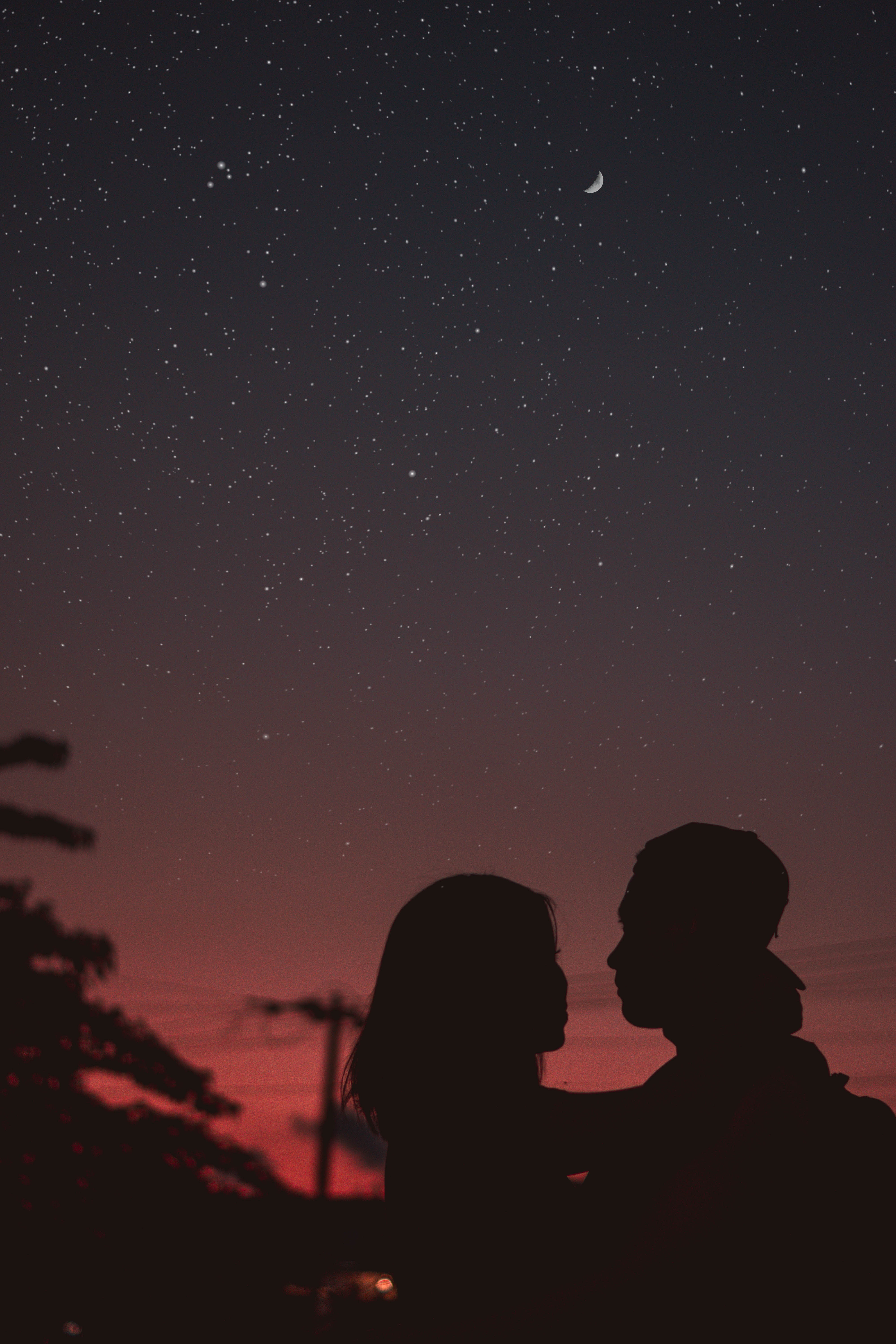 Wallpapers couple silhouettes hugs on the desktop