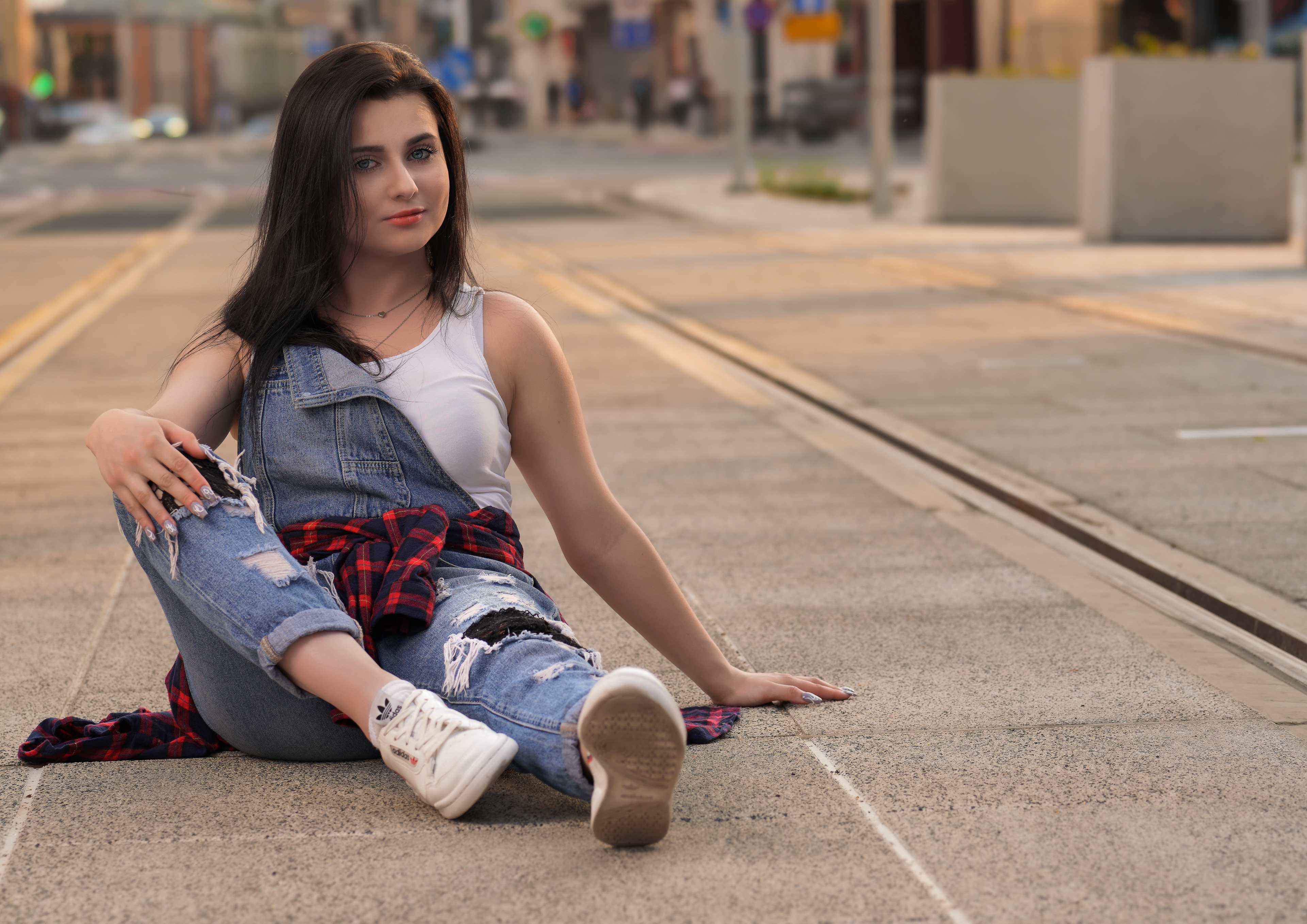 Photo free young woman, legs, jeans