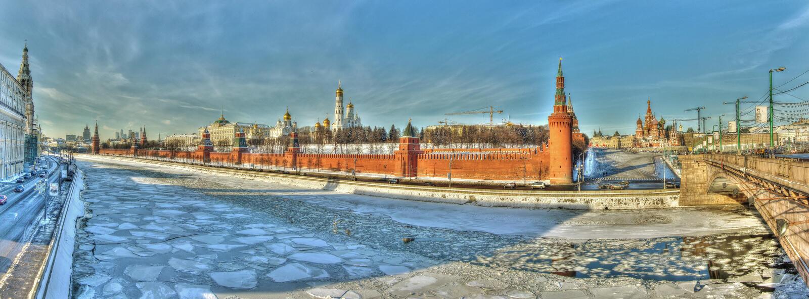 桌面上的壁纸俄罗斯 城市 红方块