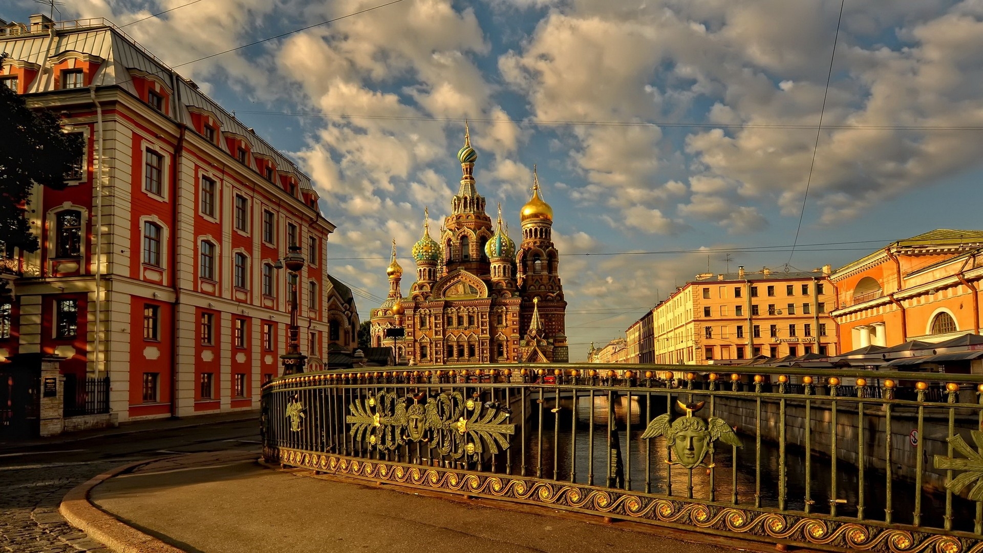 Бесплатное фото Церковь в Санкт-Петербурге