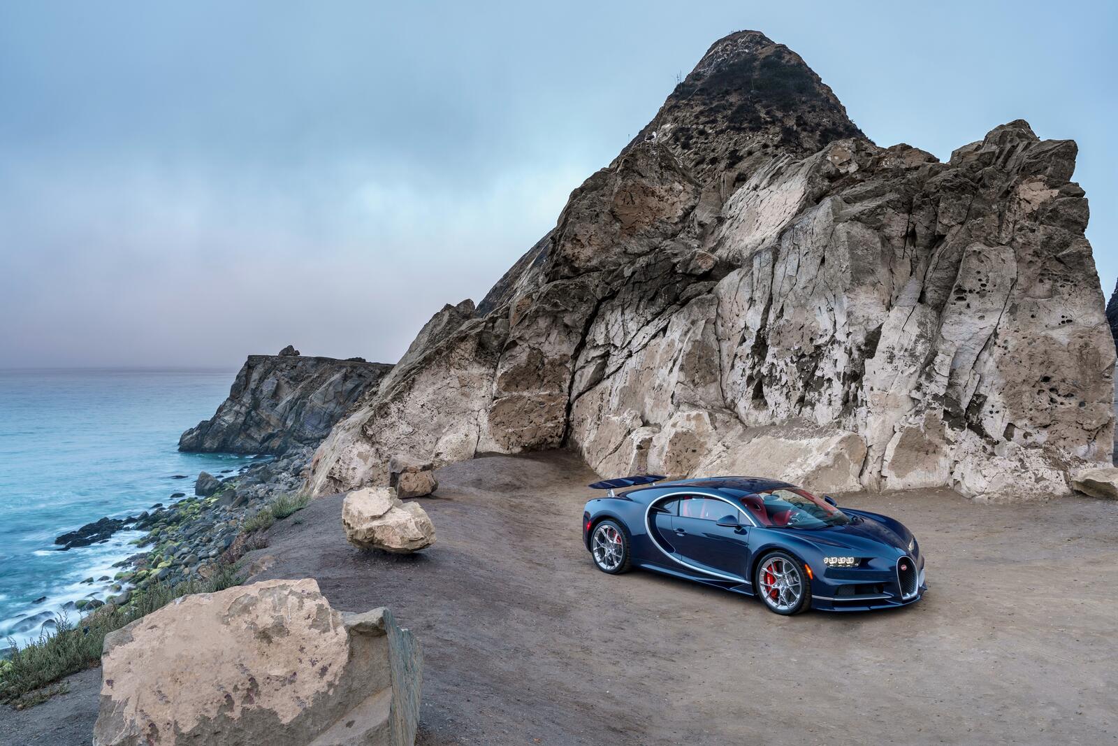 Обои Bugatti Chiron океан берег на рабочий стол