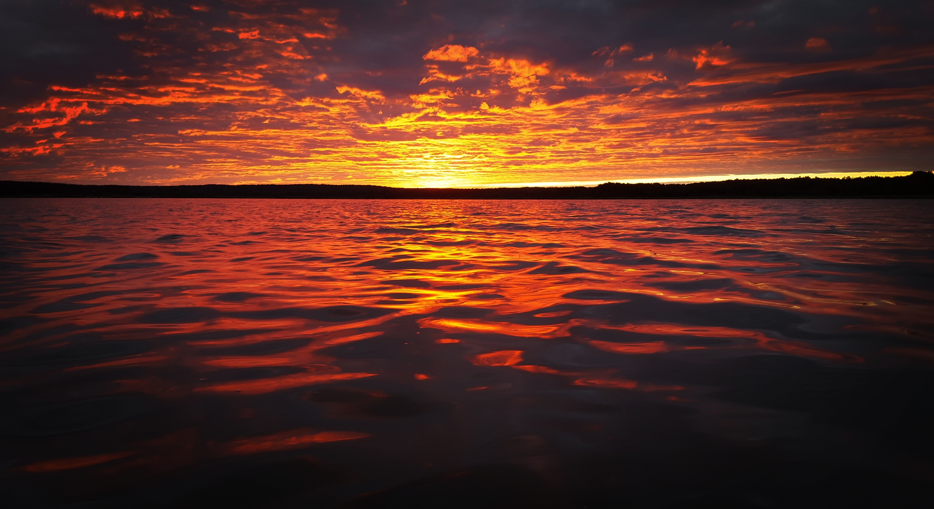 Фото солнечный свет горизонт красное небо утром - бесплатные картинки на Fonwall