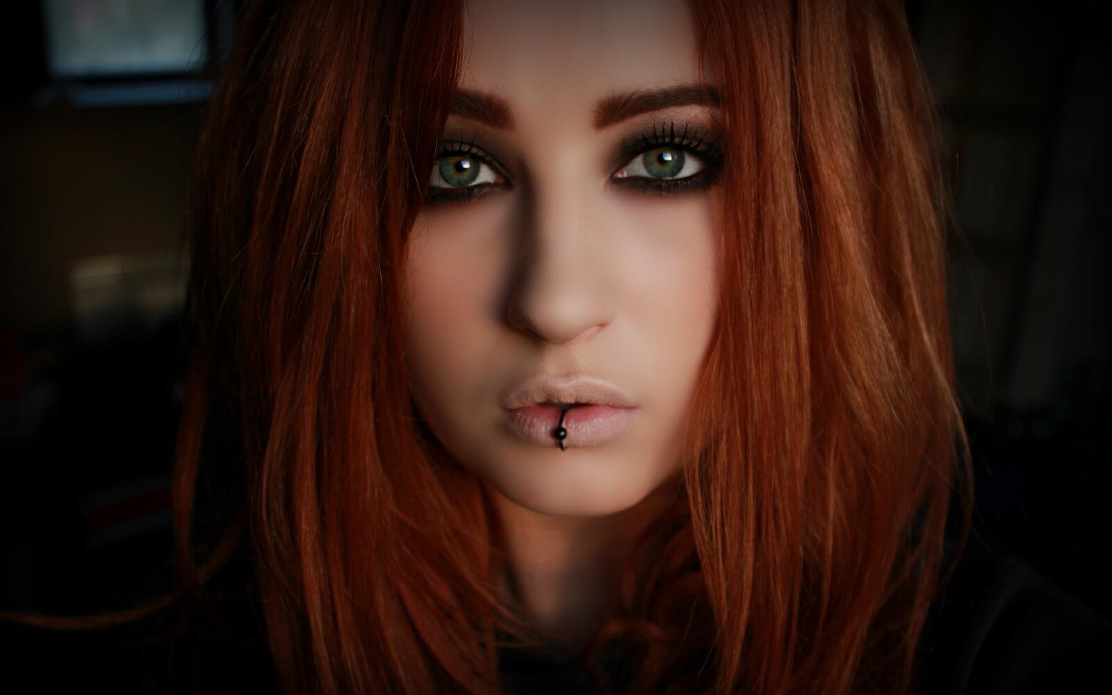 Wallpapers face redhead model on the desktop