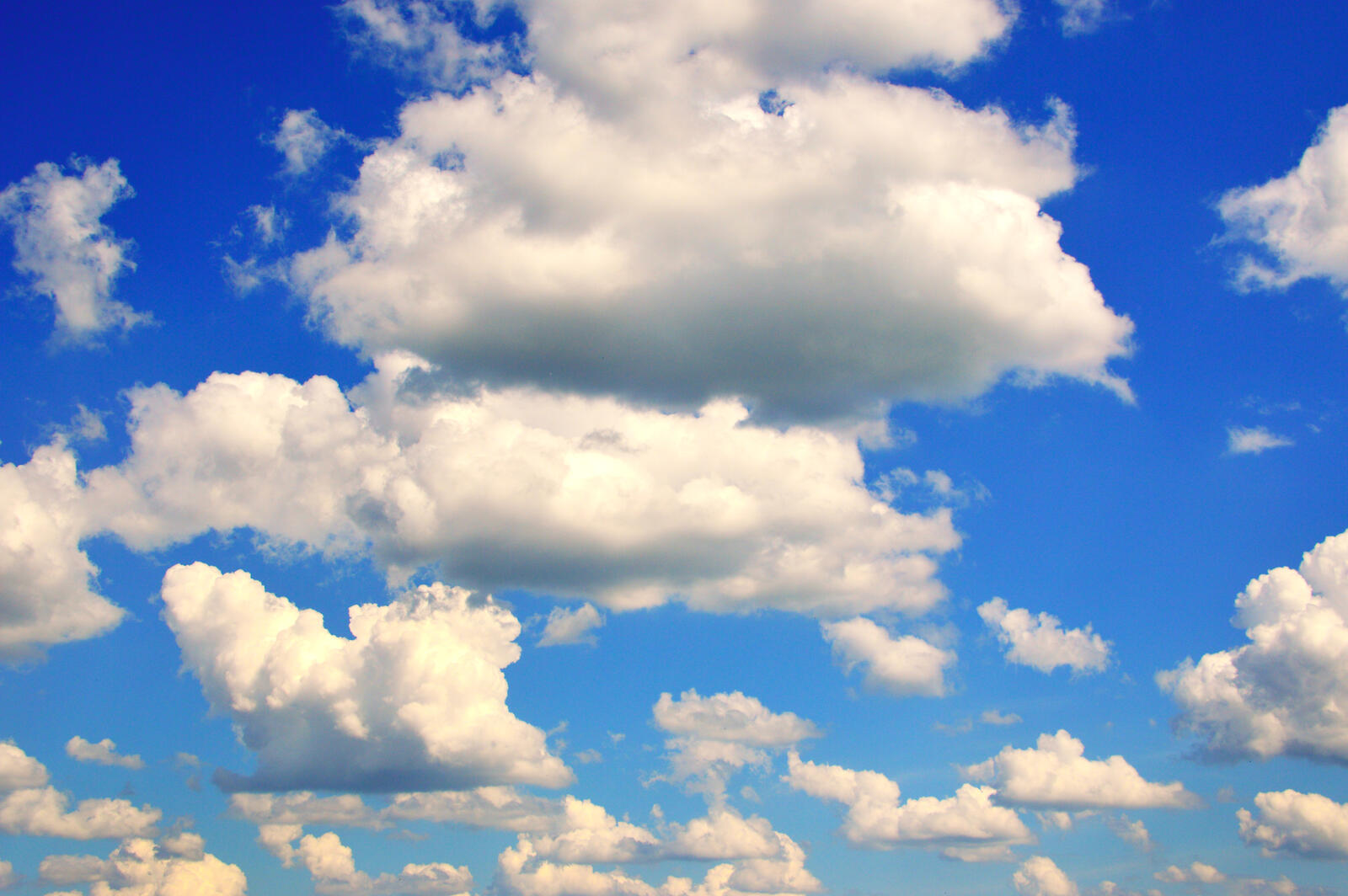Wallpapers sky cloudy background on the desktop