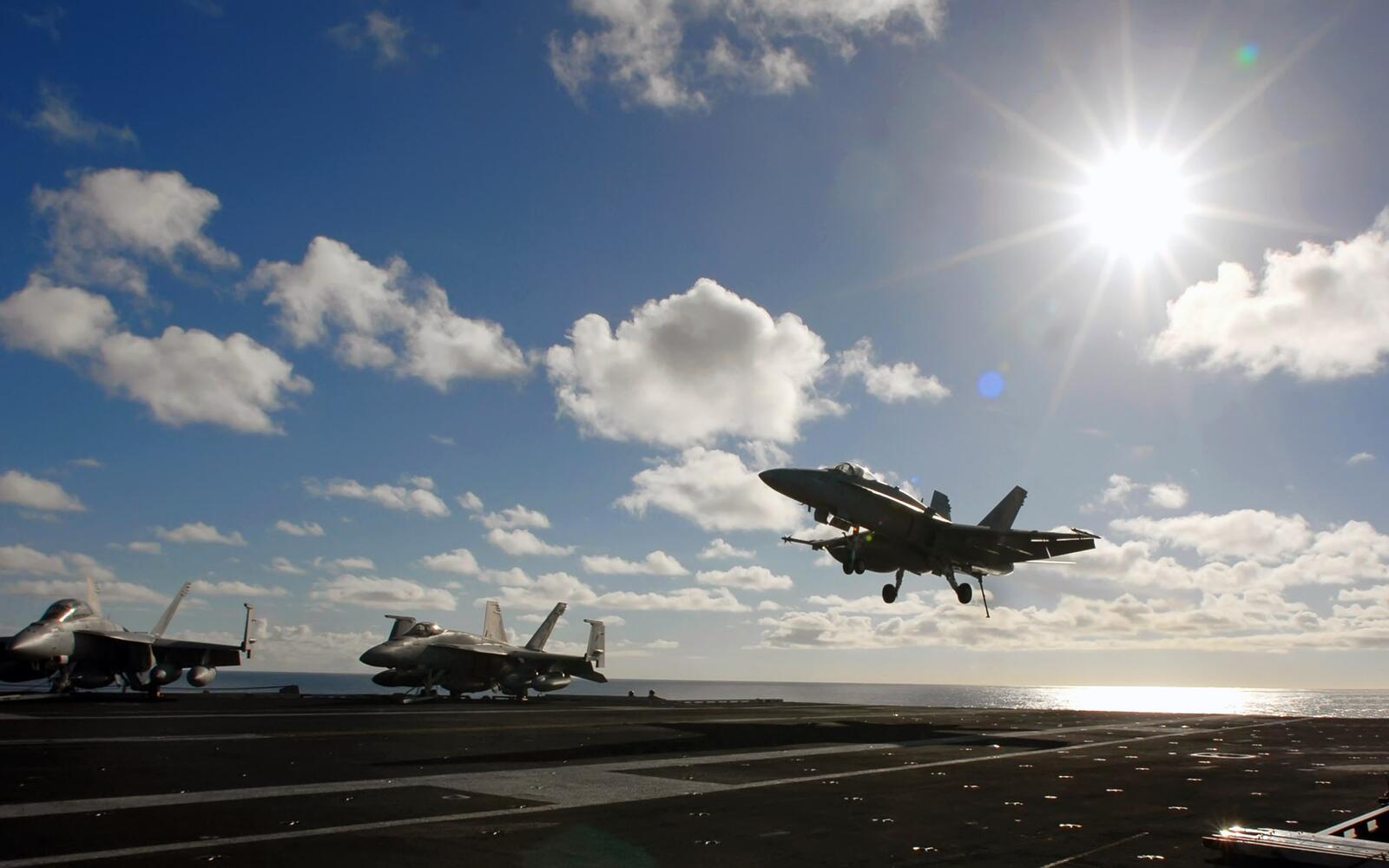 Обои McDonnell Douglas FA-8 Hornet военные самолёты ввс на рабочий стол