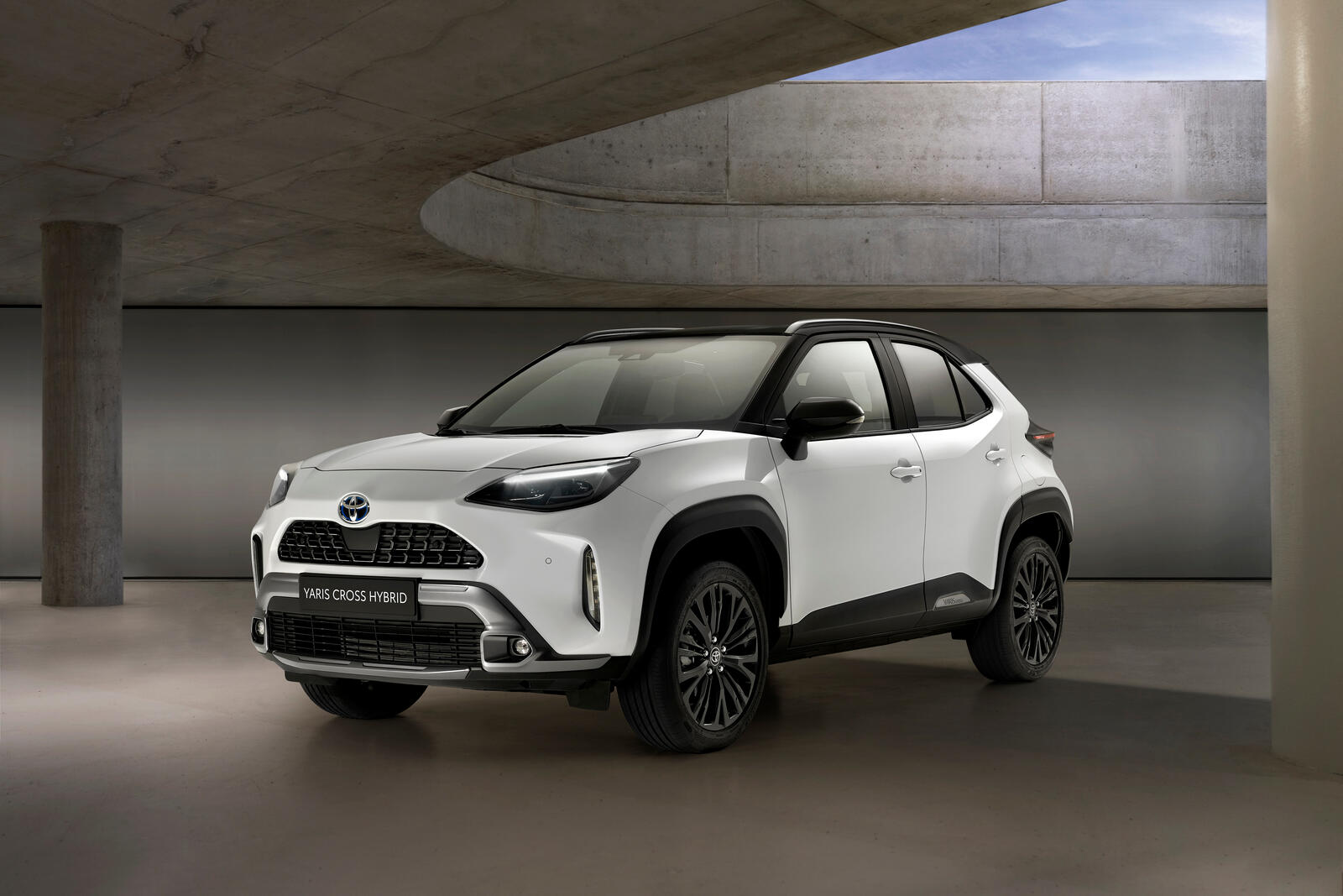 Wallpapers cars toyota crossover on the desktop