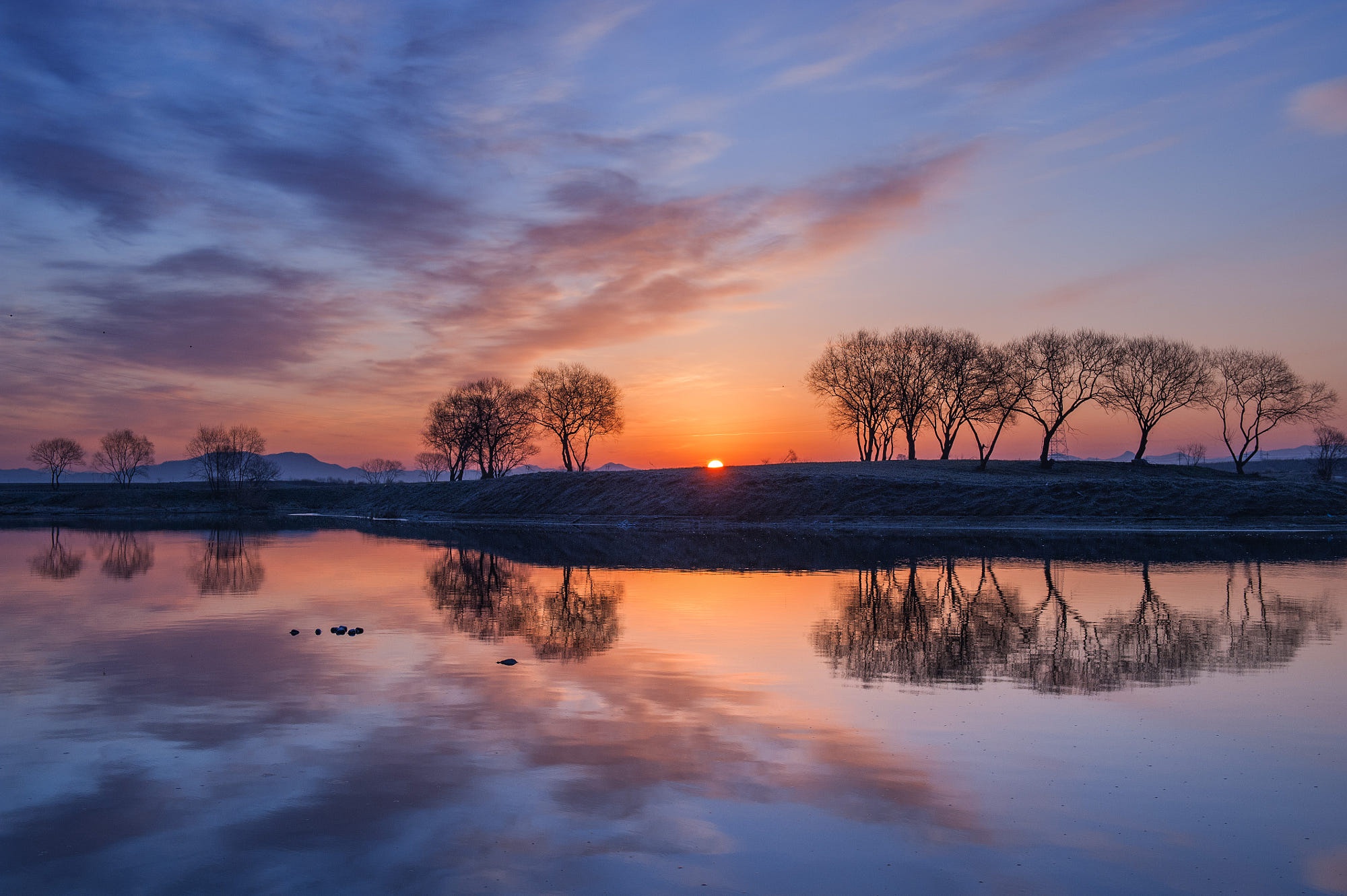 免费照片河边的秋日夕阳