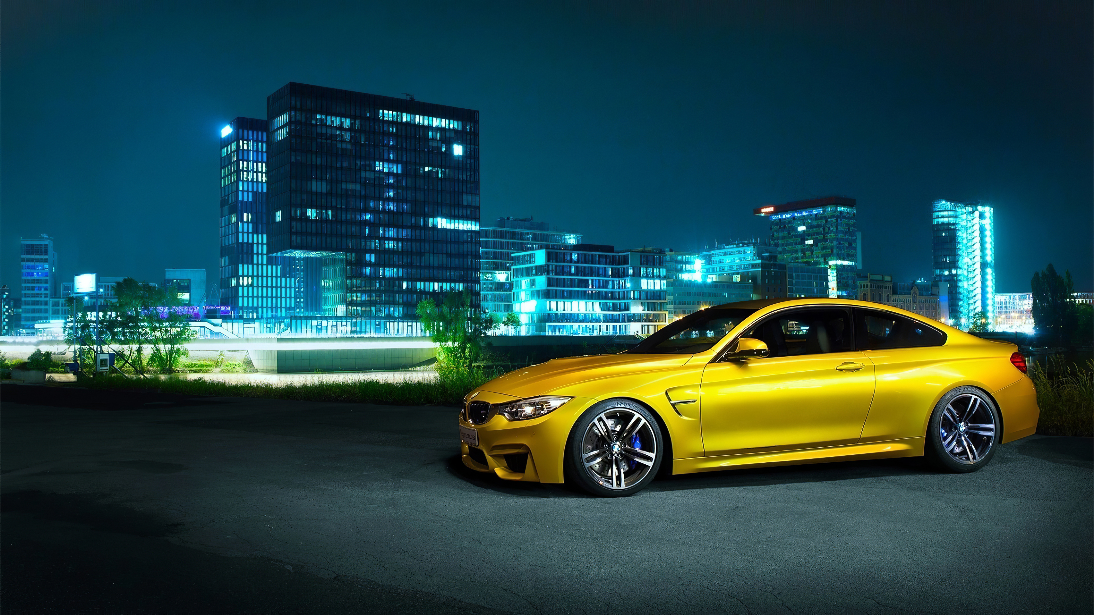 Wallpapers BMW M4 bright yellow night on the desktop