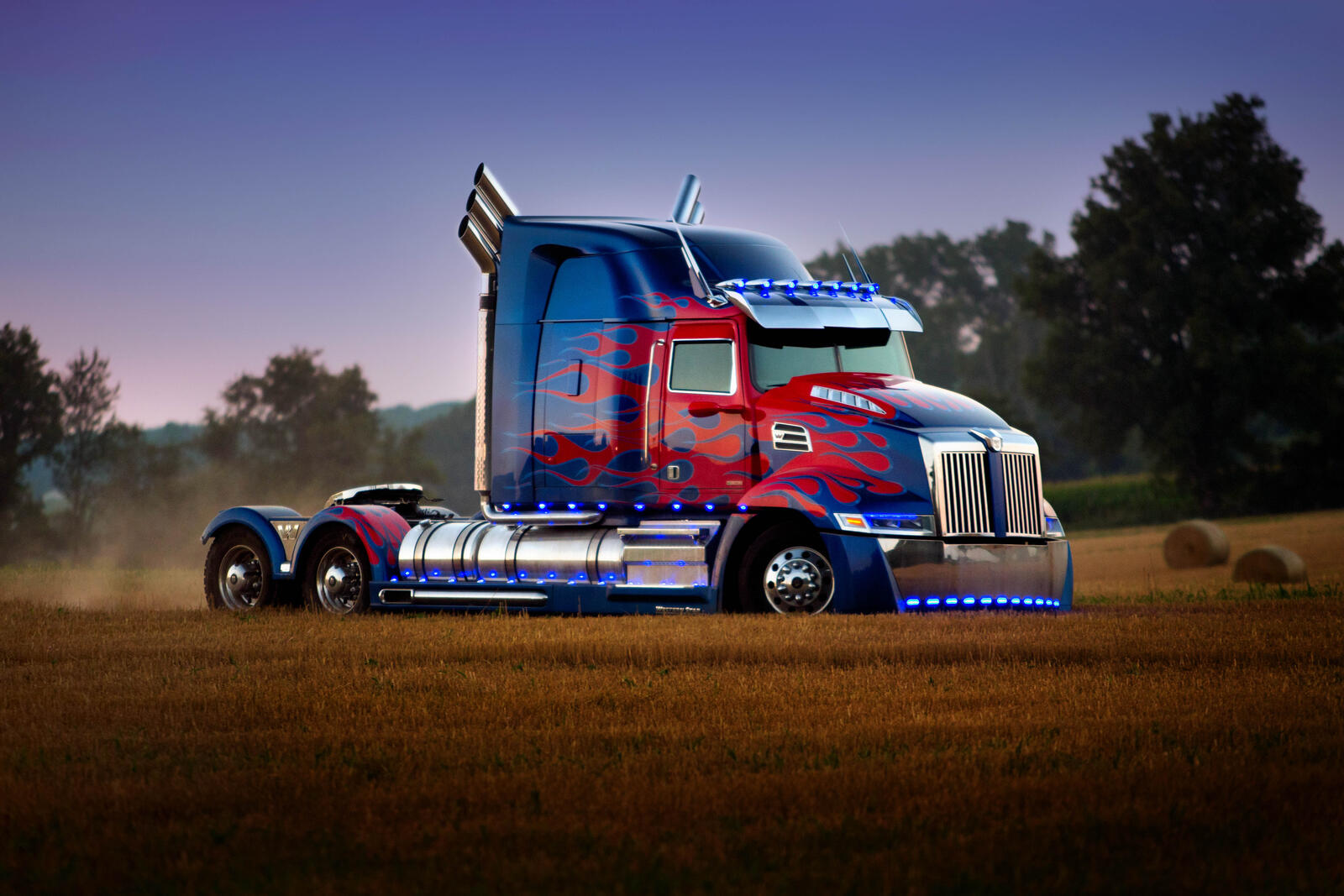 Wallpapers truck Transformers The Last Knight movies on the desktop