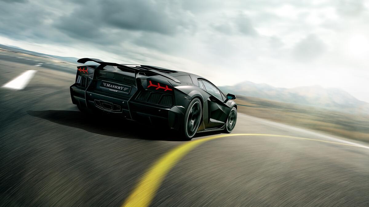 Lamborghini aventador lp700 carbonado goes at high speed