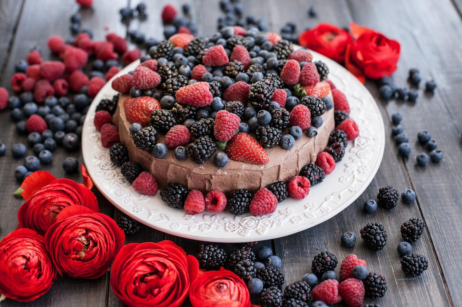 Wallpapers berries cake pastry on the desktop