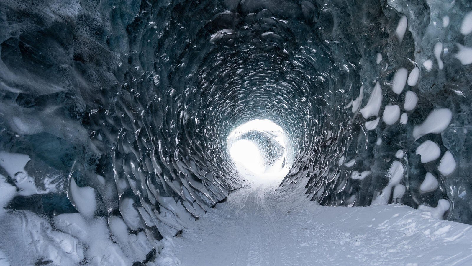 Wallpapers wallpaper snow ice tunnel cave on the desktop
