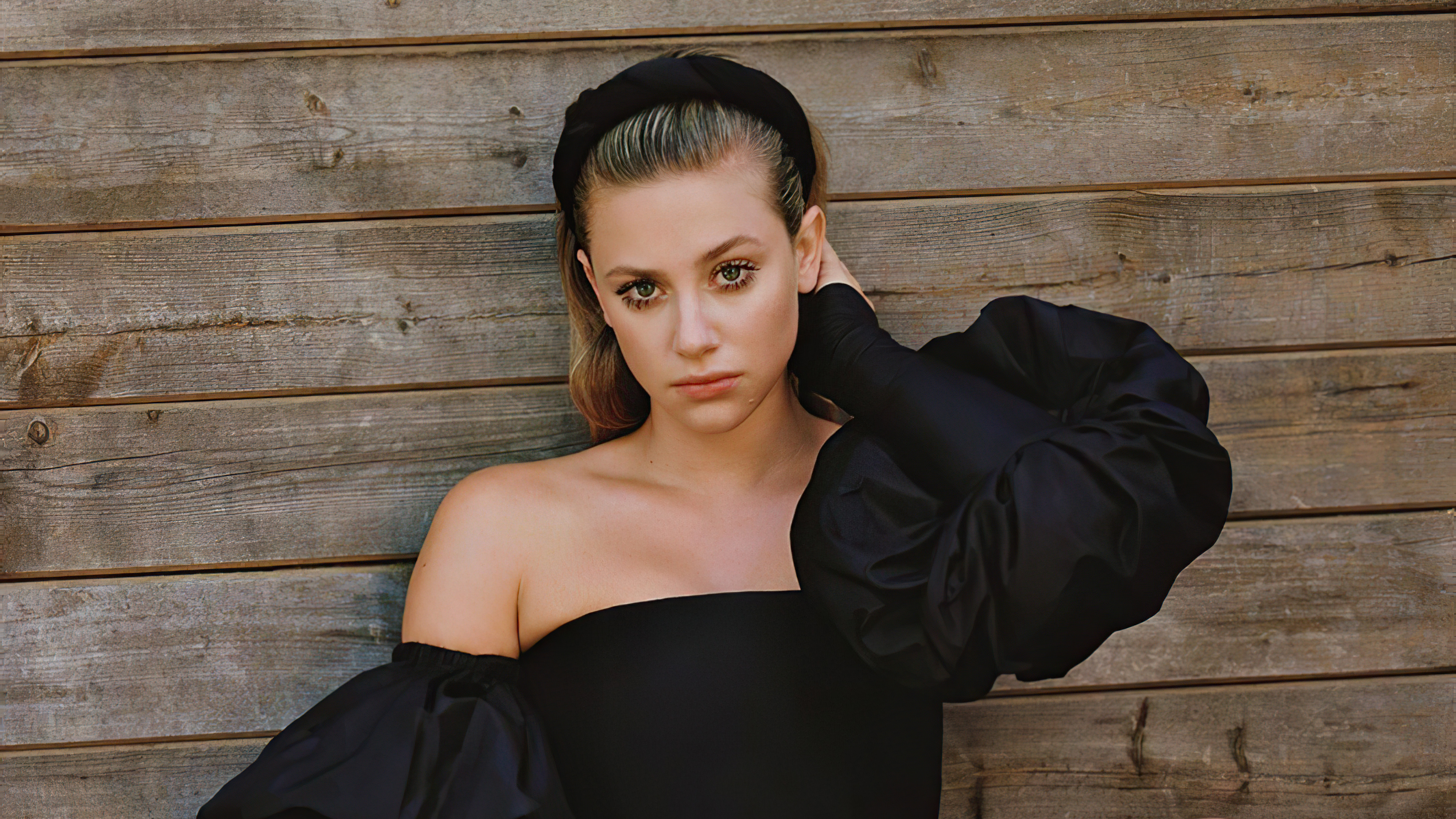 Photo free Lili Reinhart, standing against the wall, photoshoot