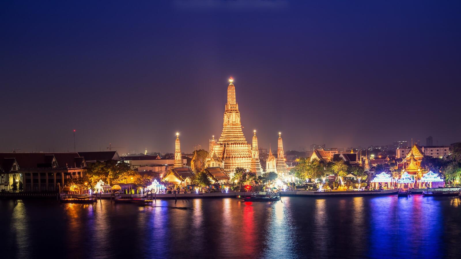 Wallpapers Bangkok buildings light on the desktop