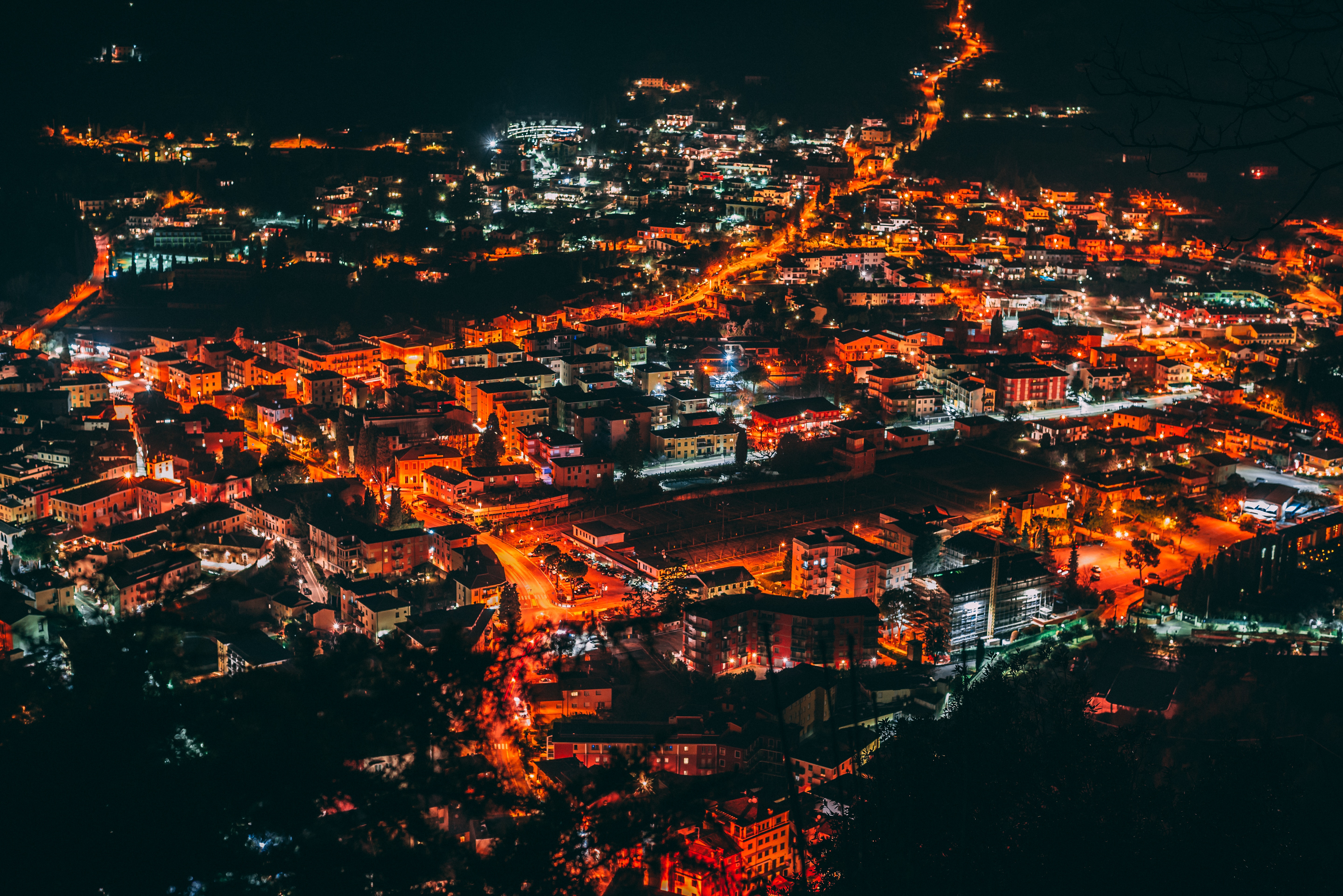 Night city · free photo